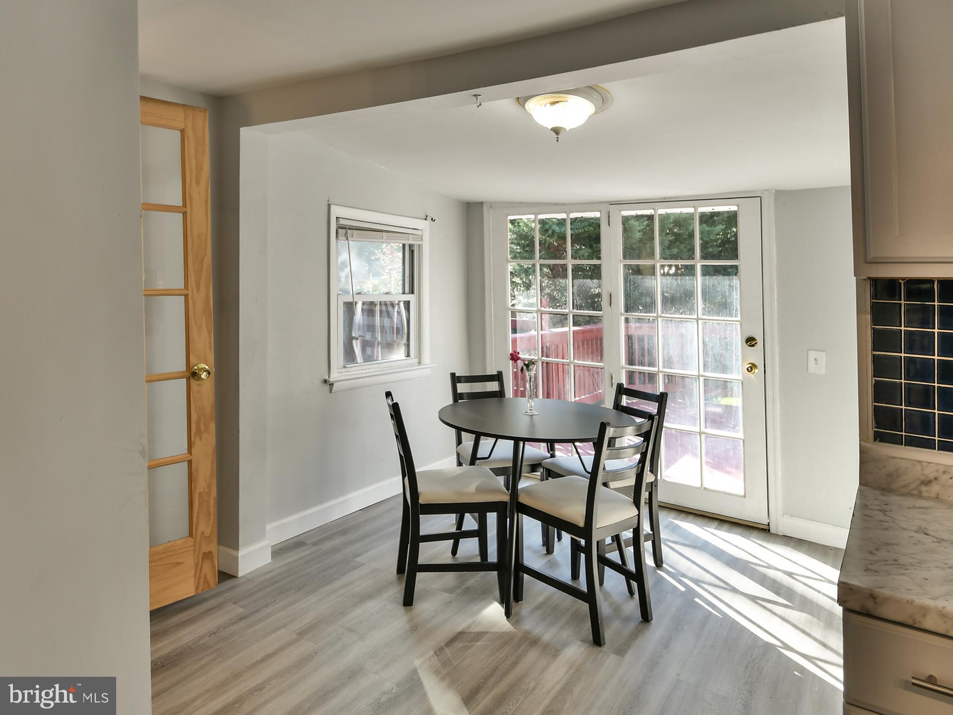 RIVERDALE - Residential