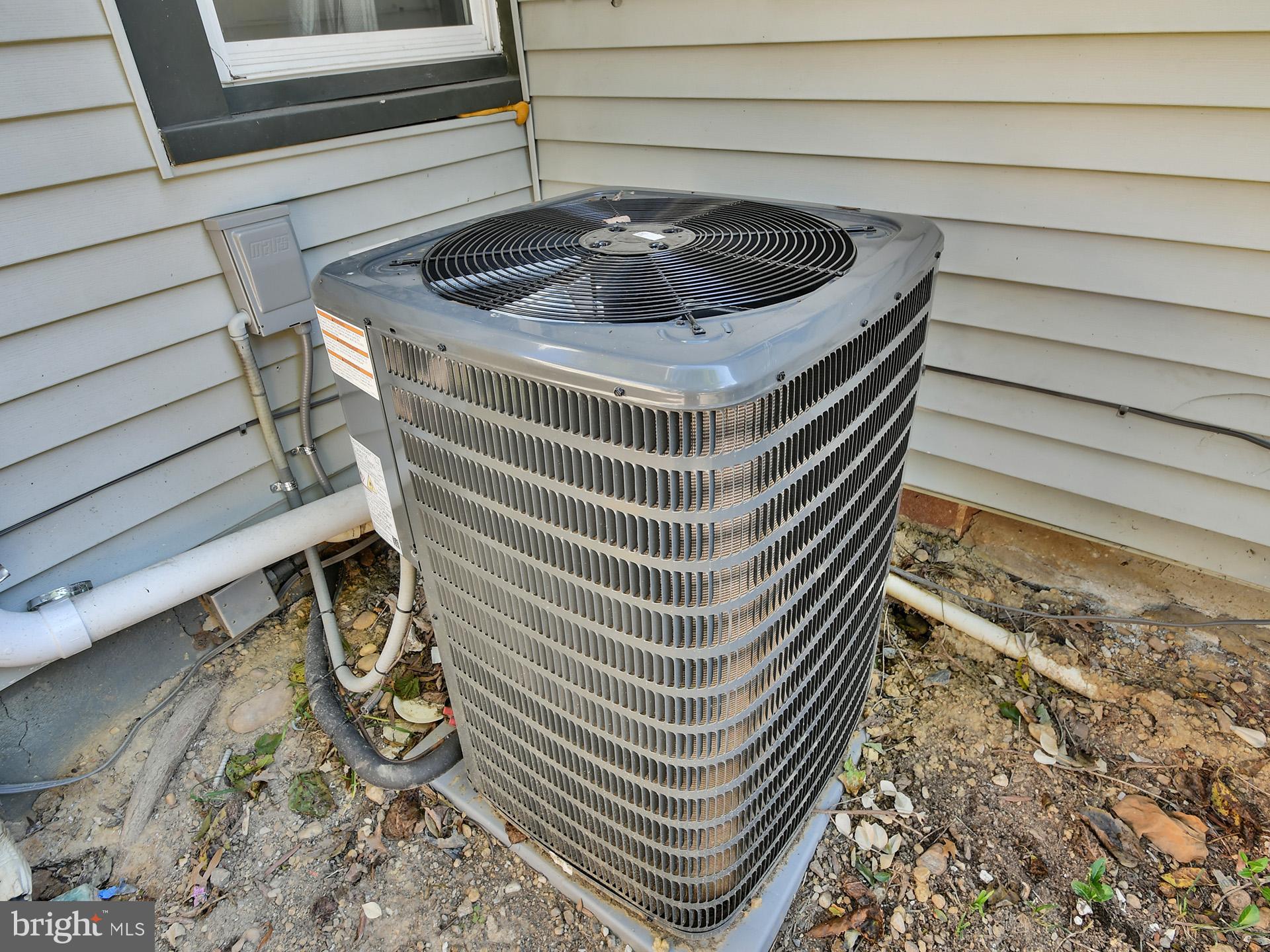 RIVERDALE - Residential