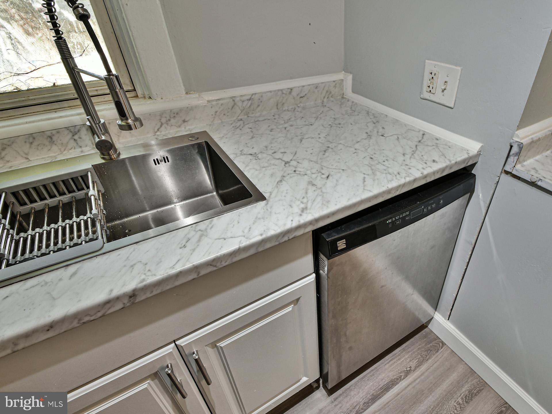 RIVERDALE - Residential