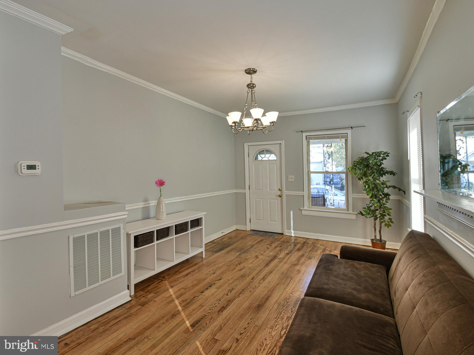 RIVERDALE - Residential