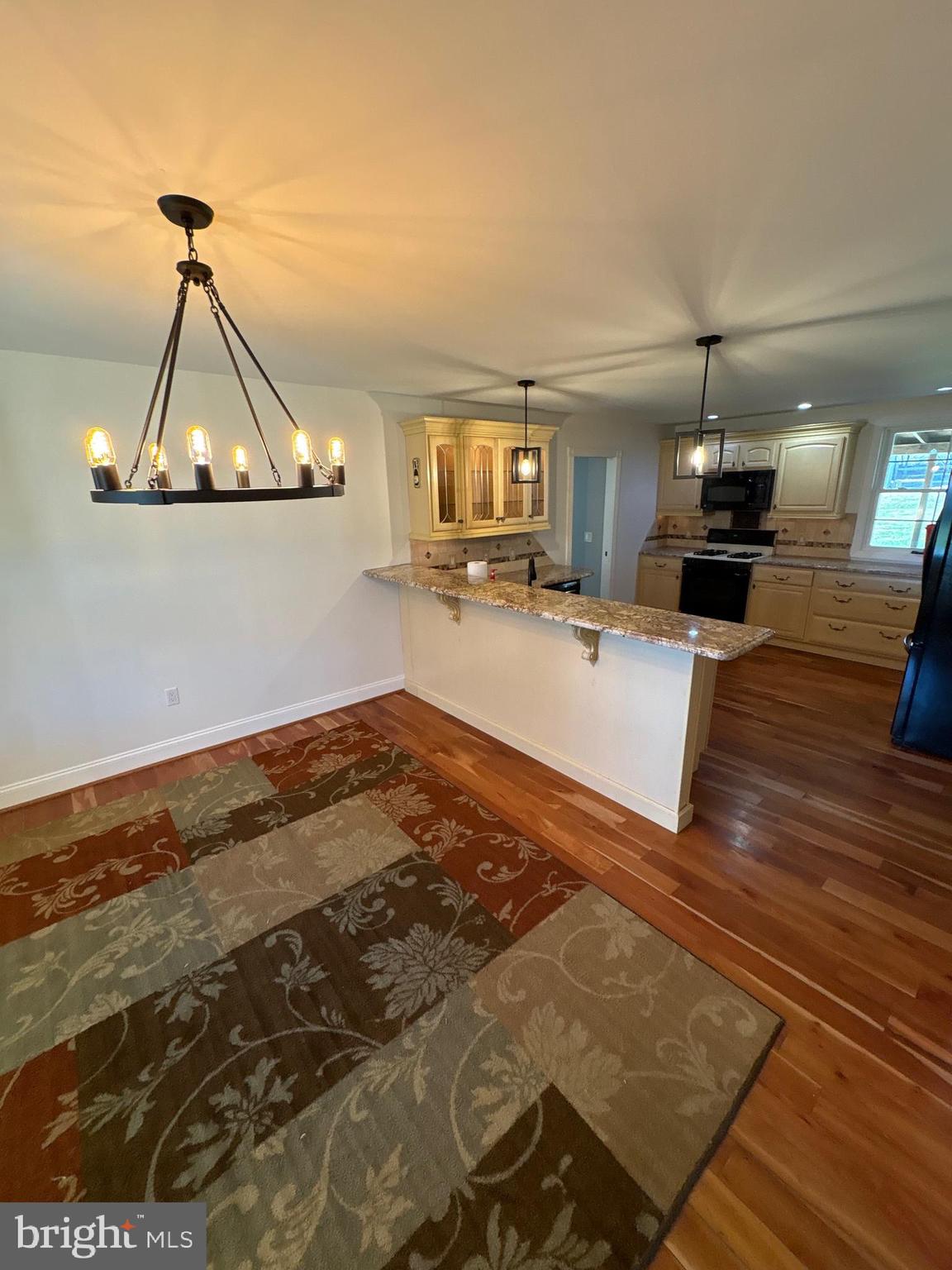 113 FROG HOLLOW ROAD