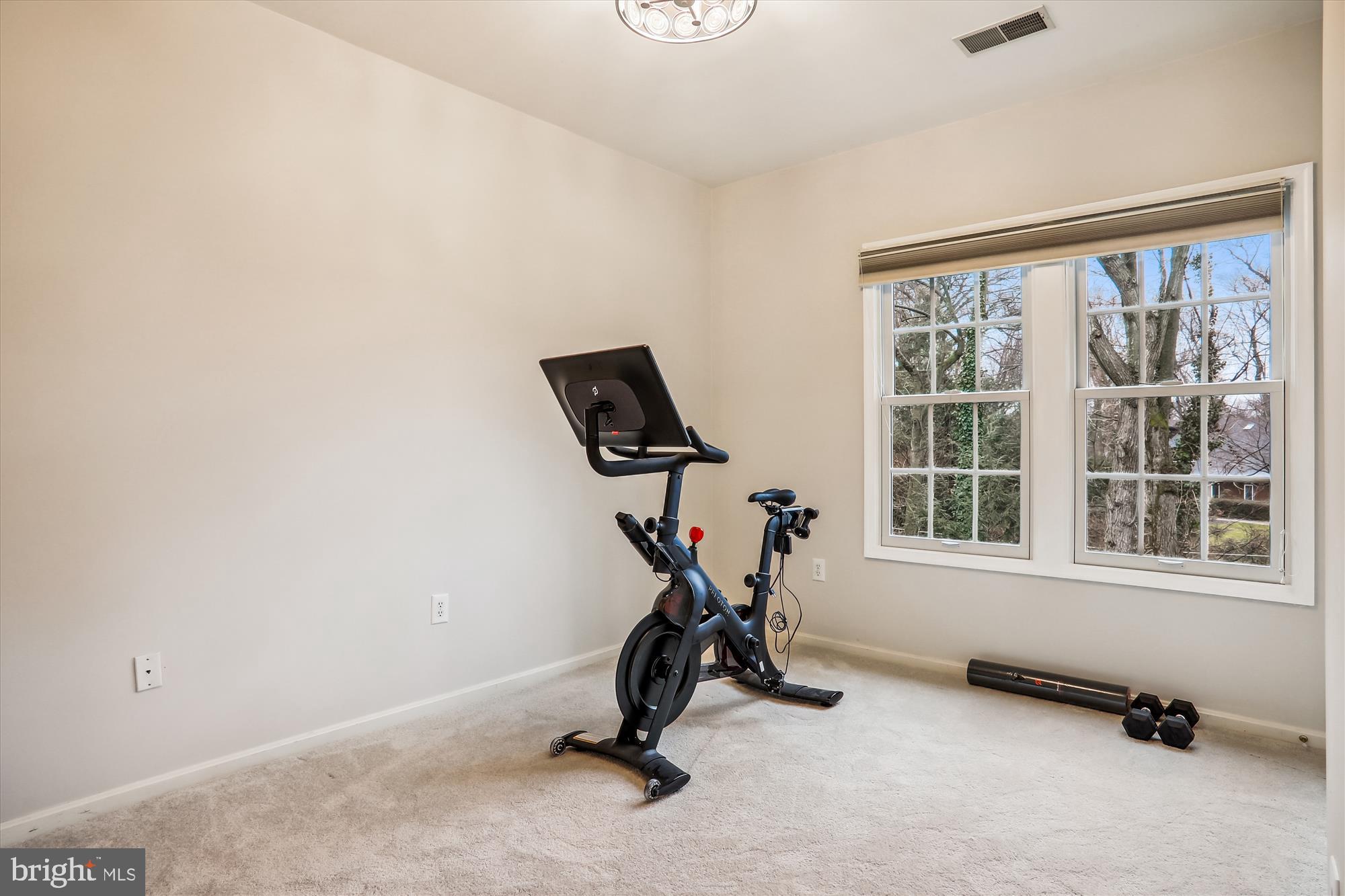 OAKTON STATION - Residential