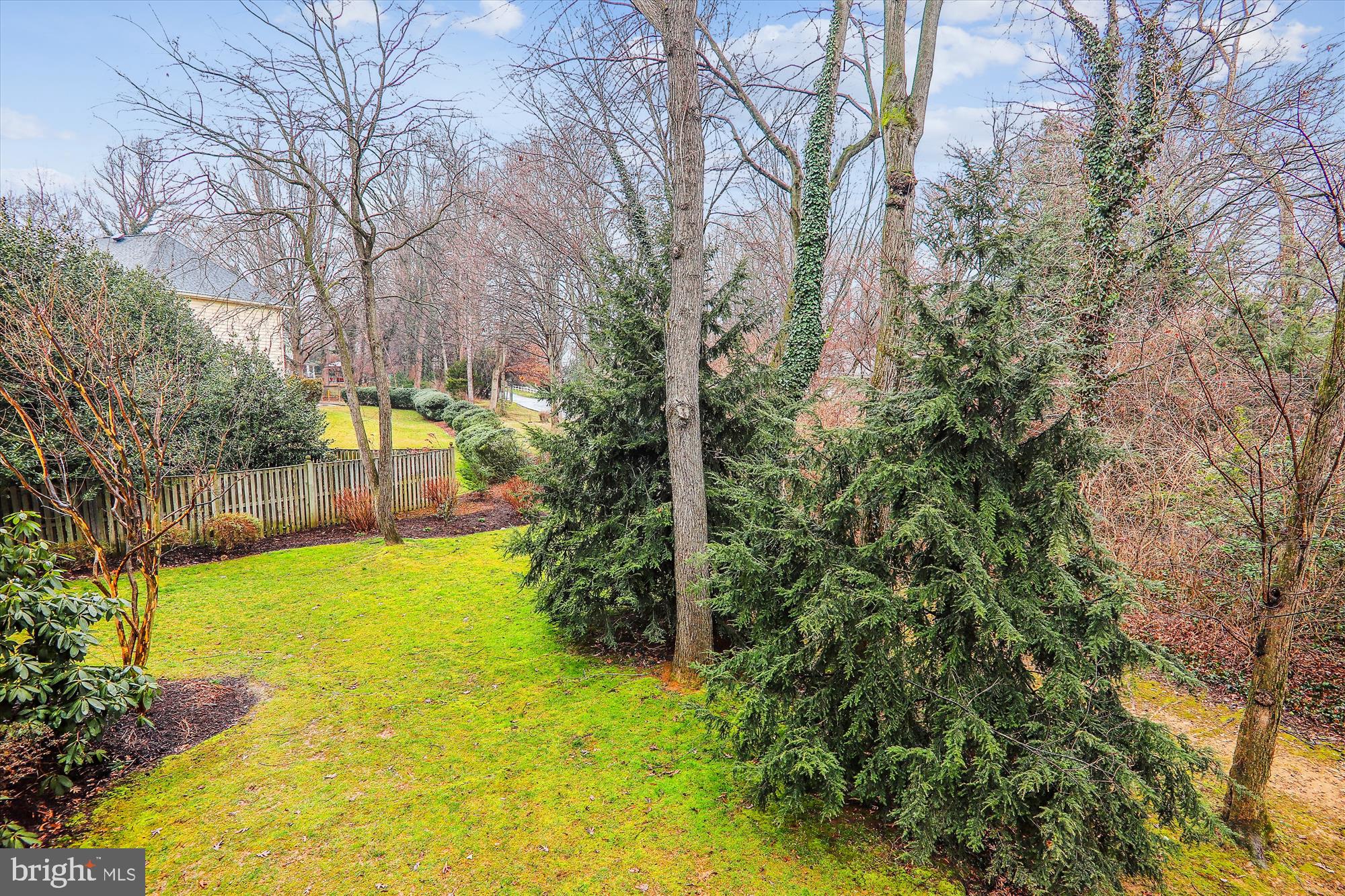 OAKTON STATION - Residential