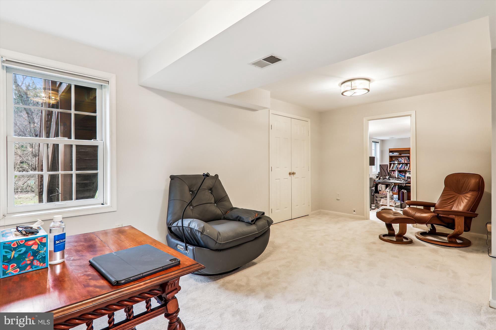 OAKTON STATION - Residential