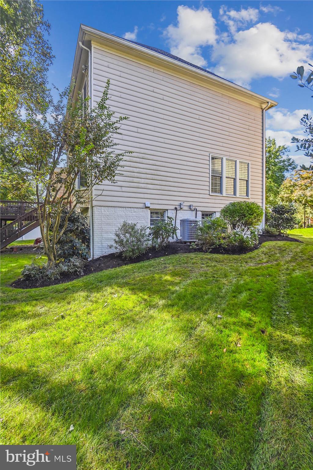 OAKTON STATION - Residential