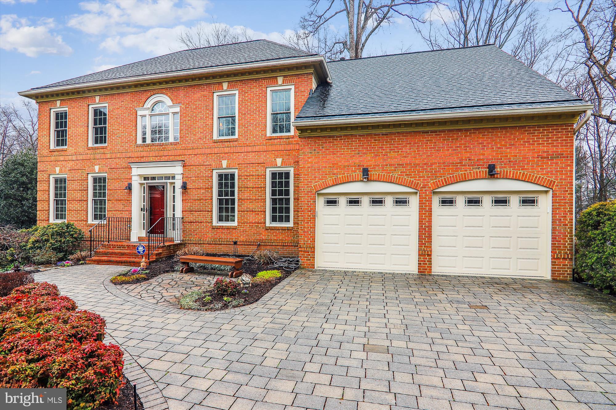 OAKTON STATION - Residential