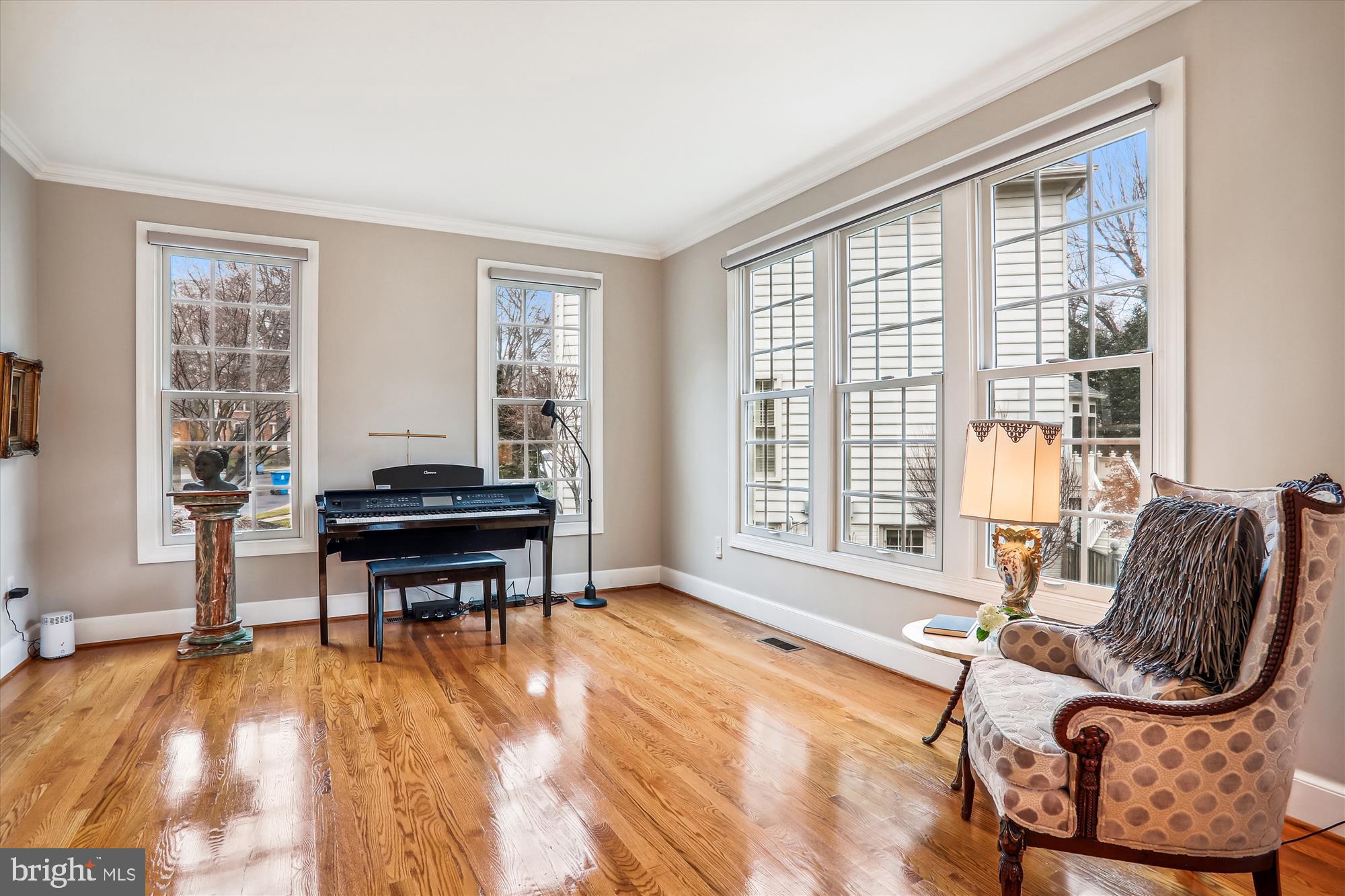 OAKTON STATION - Residential