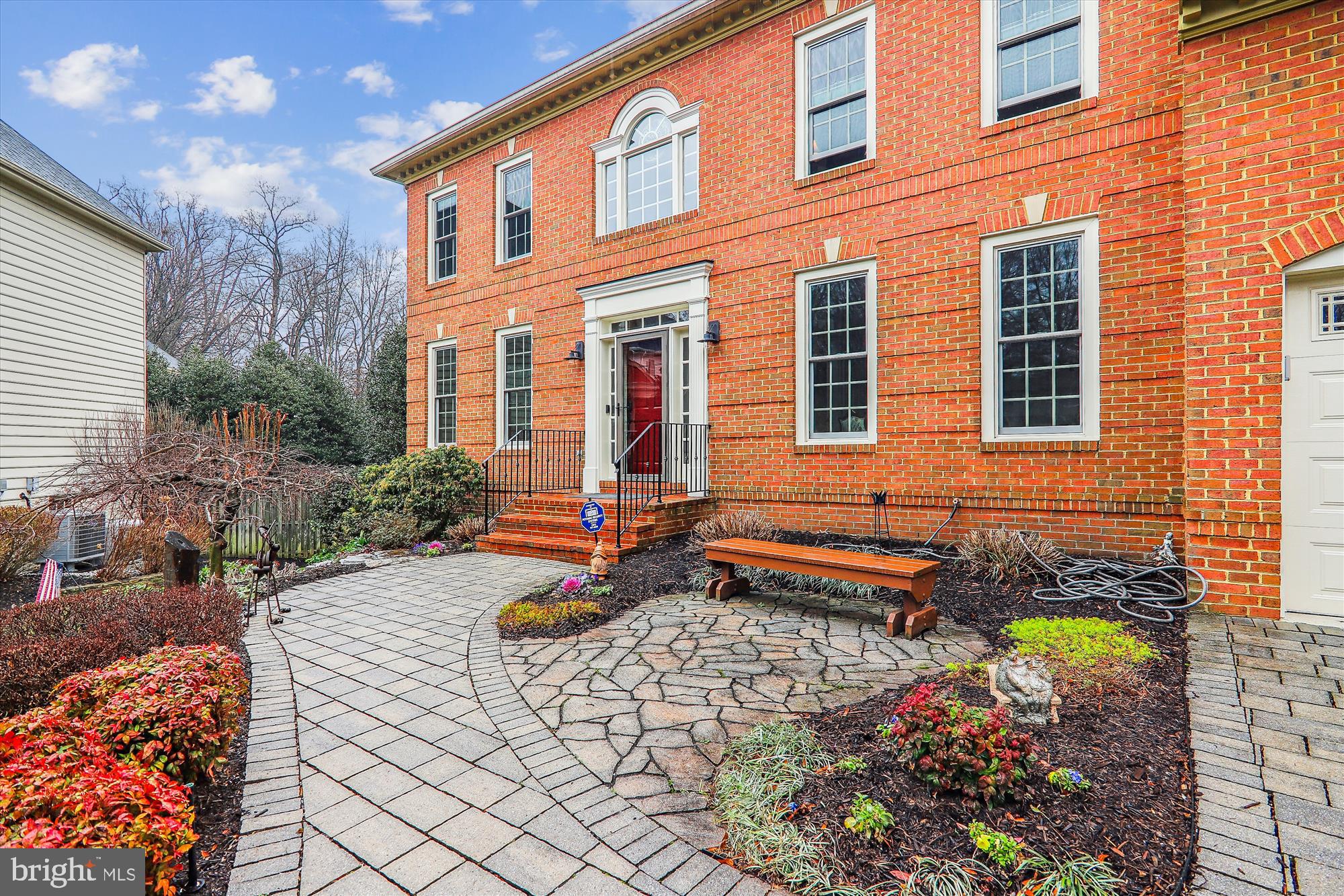 OAKTON STATION - Residential