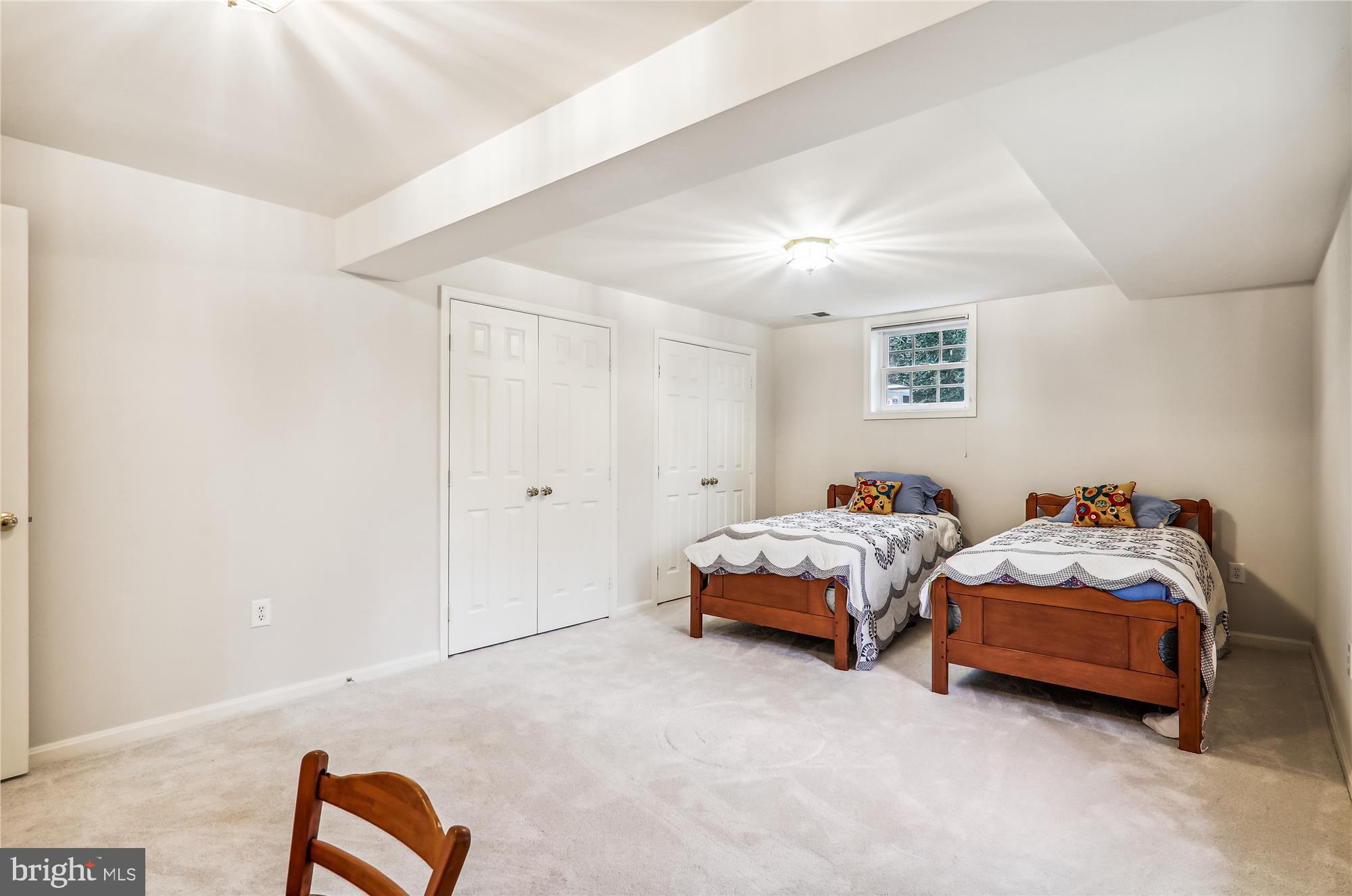 OAKTON STATION - Residential