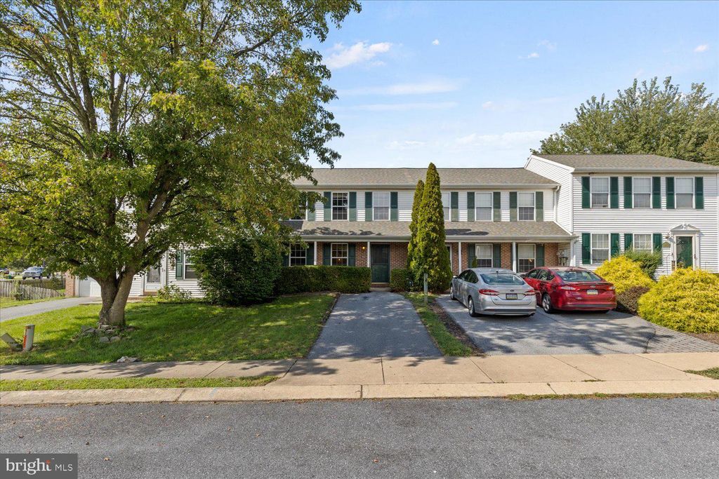 Photo of 154 CHELMSFORD DR, MARIETTA, PA 17547 (MLS # PALA2041086)
