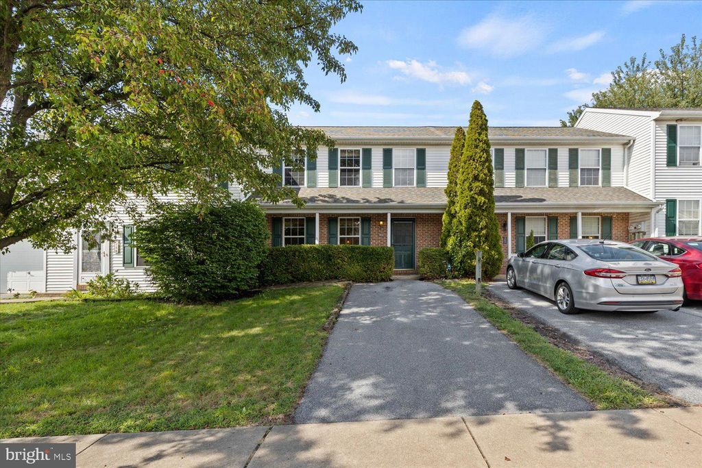 Photo of 154 CHELMSFORD DR, MARIETTA, PA 17547 (MLS # PALA2041086)