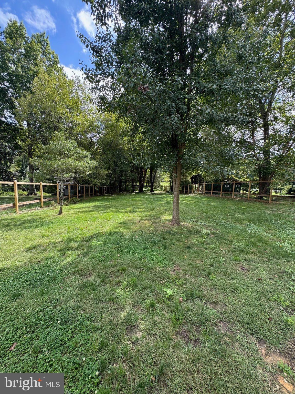331 W COLONIAL HIGHWAY