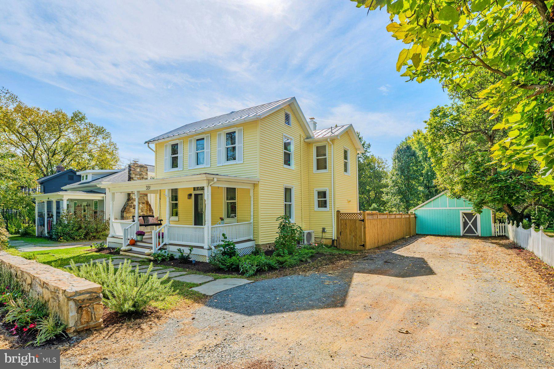331 W COLONIAL HIGHWAY