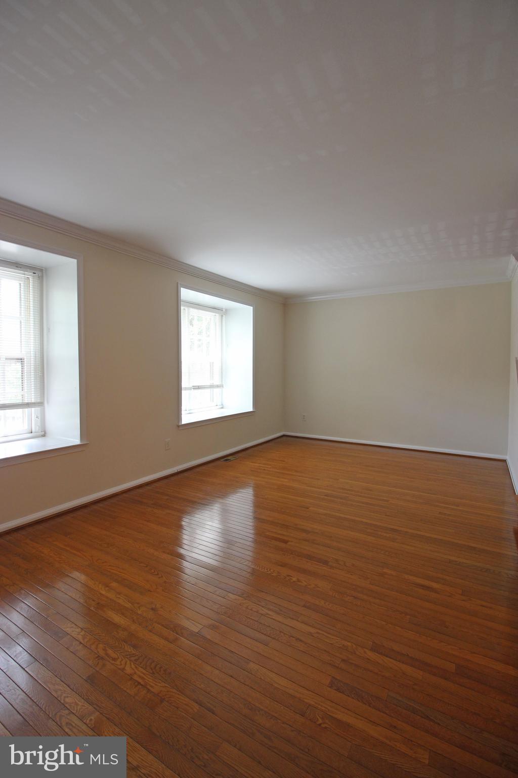 SEMINARY PARK - Residential Lease