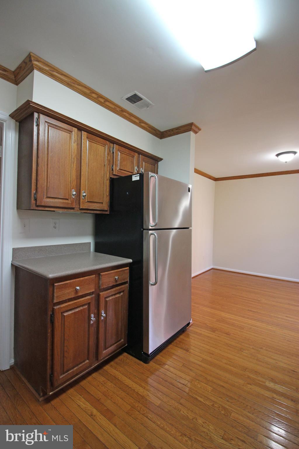 SEMINARY PARK - Residential Lease