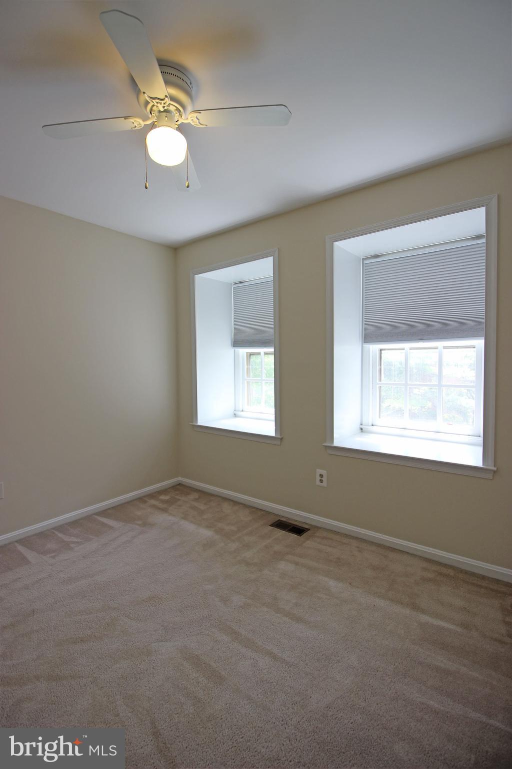 SEMINARY PARK - Residential Lease