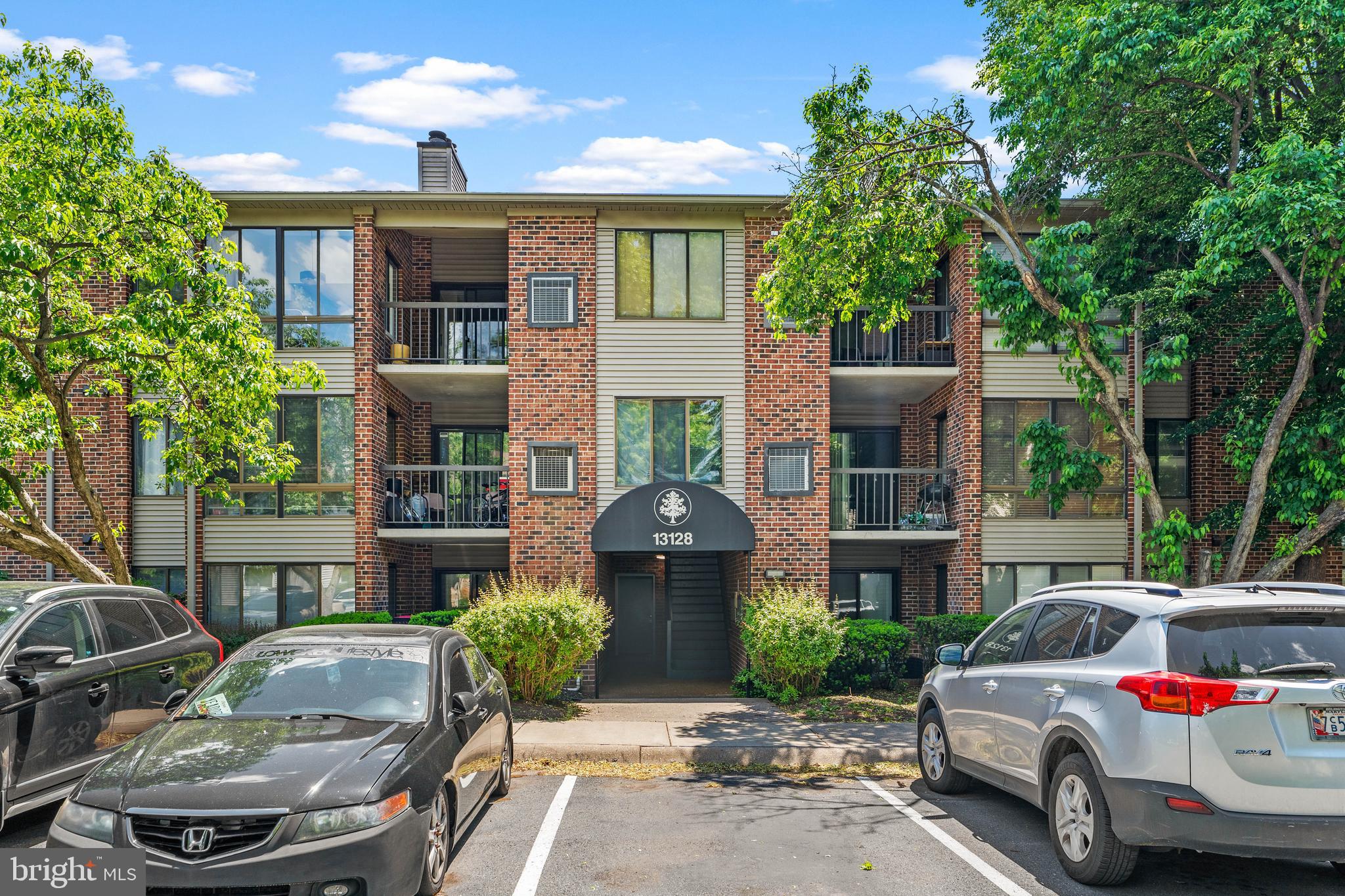 FARMINGDALE - Residential