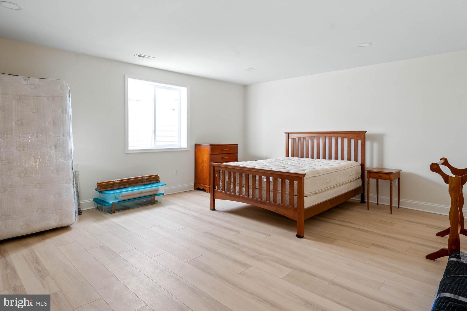 MARSH ISLAND IN LEWES - Residential