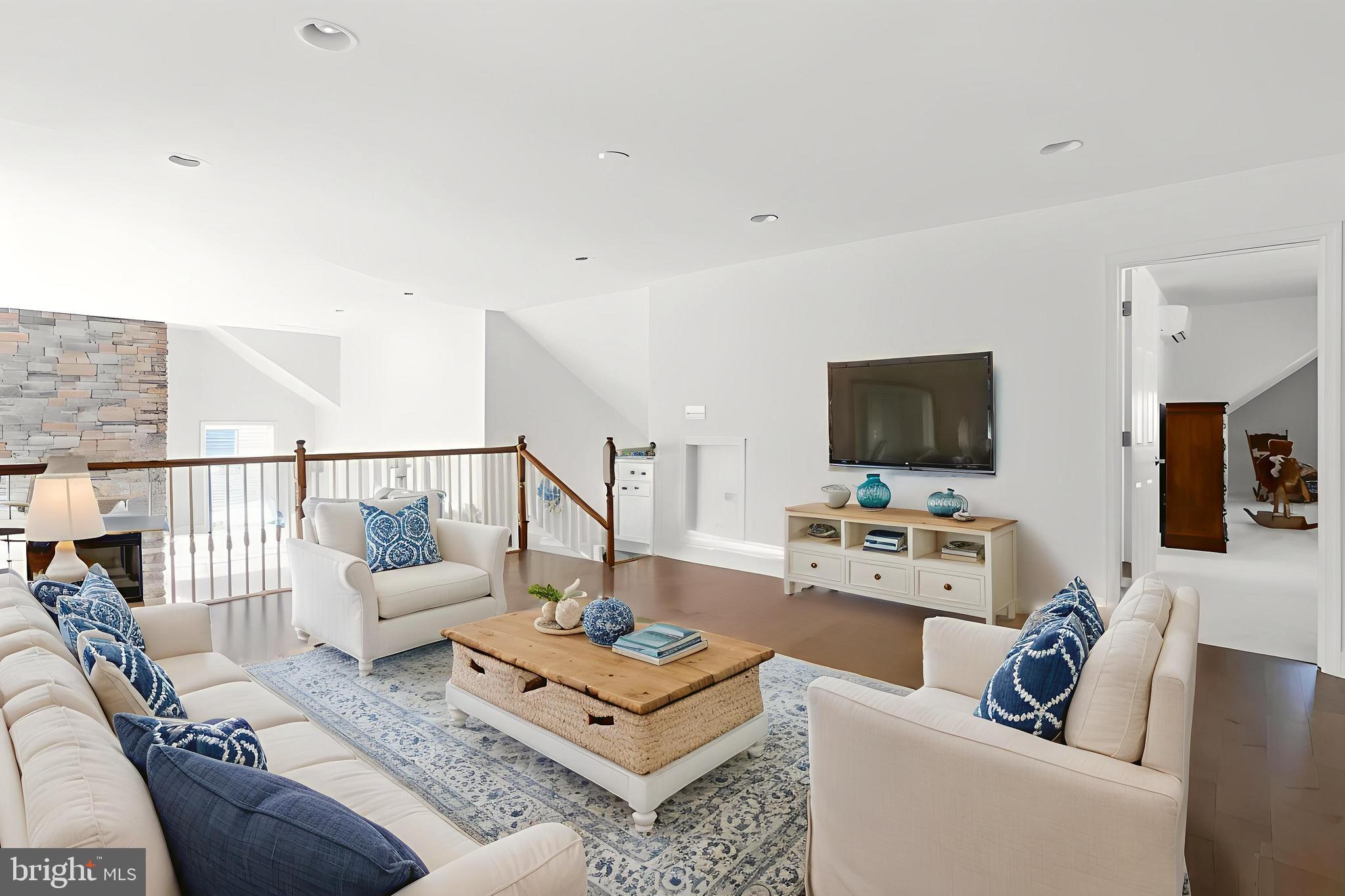 MARSH ISLAND IN LEWES - Residential