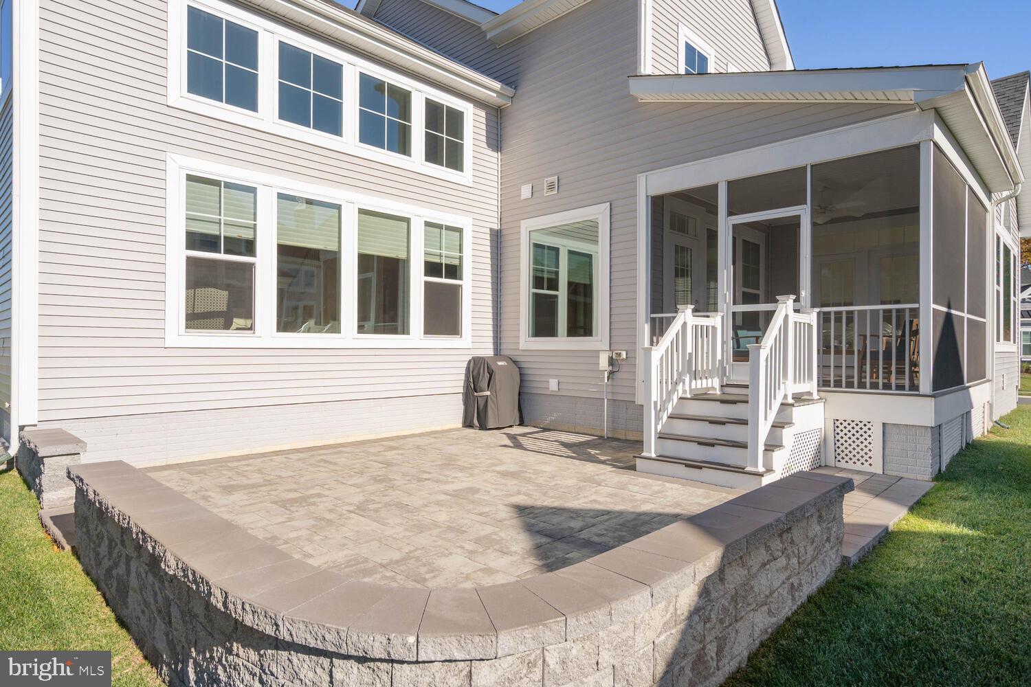 MARSH ISLAND IN LEWES - Residential