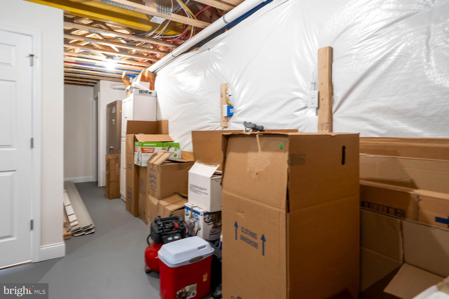 MARSH ISLAND IN LEWES - Residential