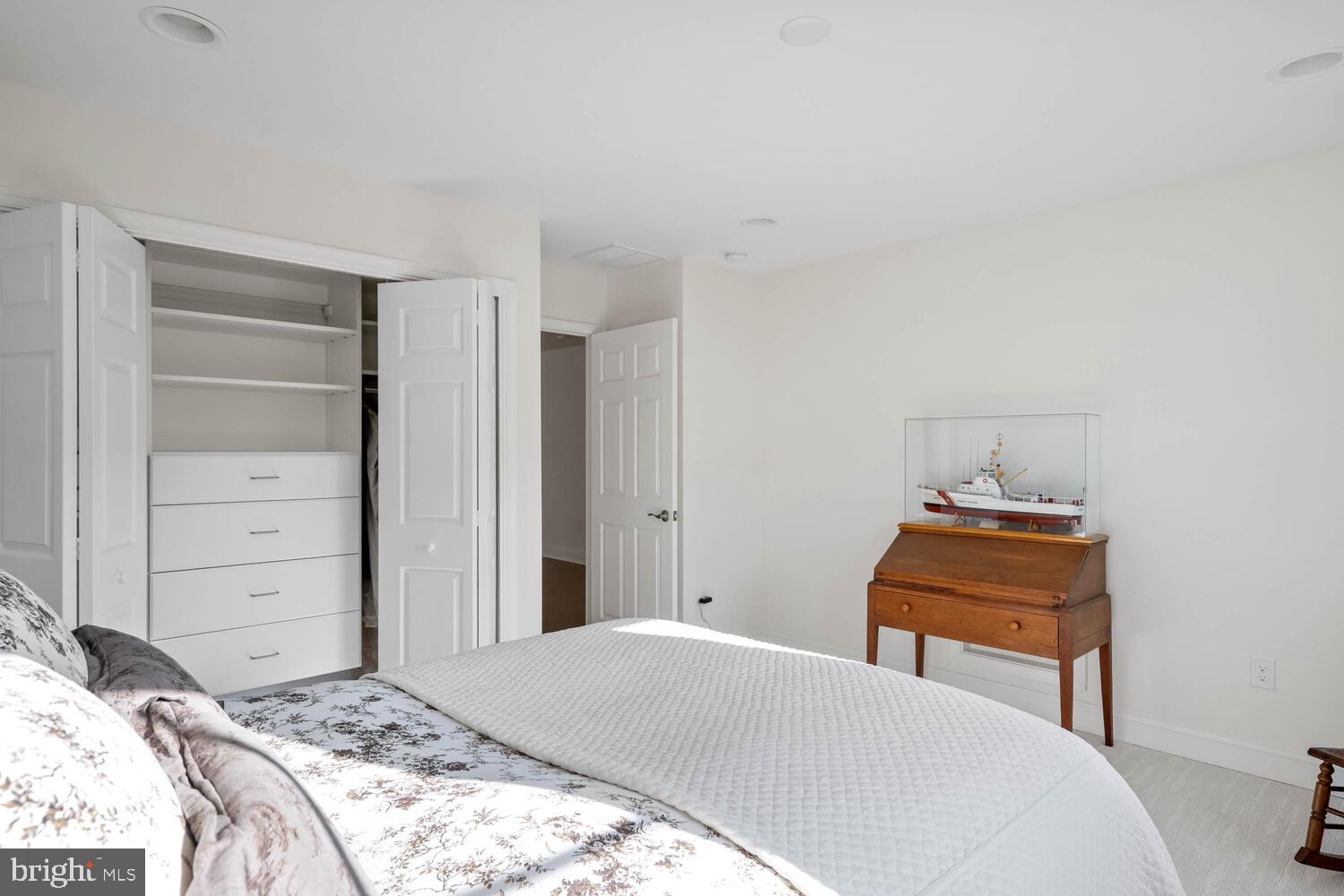 MARSH ISLAND IN LEWES - Residential