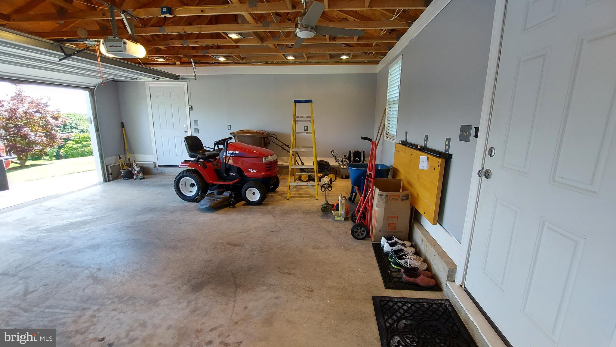 FOUNTAIN VIEW - Residential