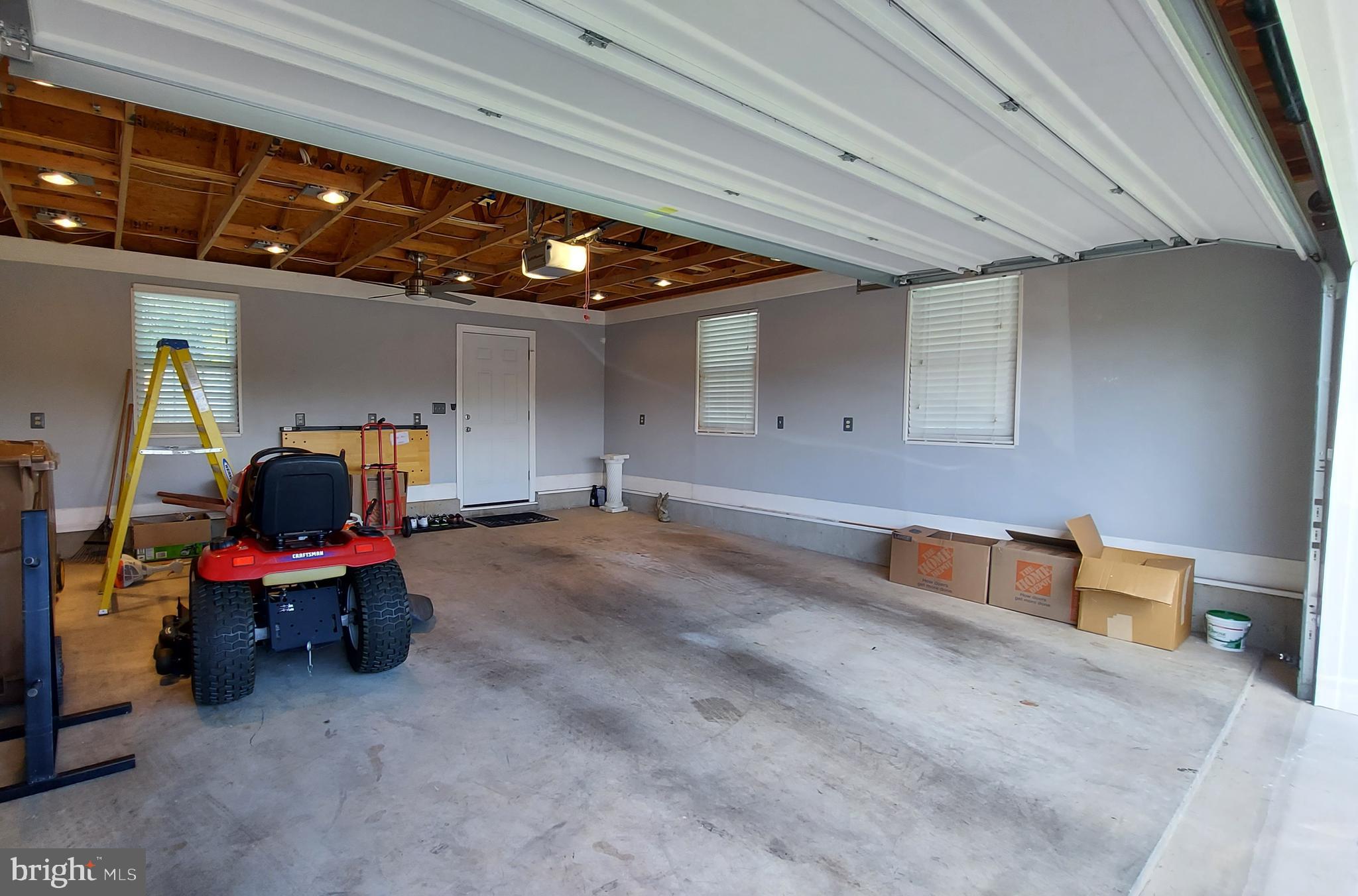 FOUNTAIN VIEW - Residential