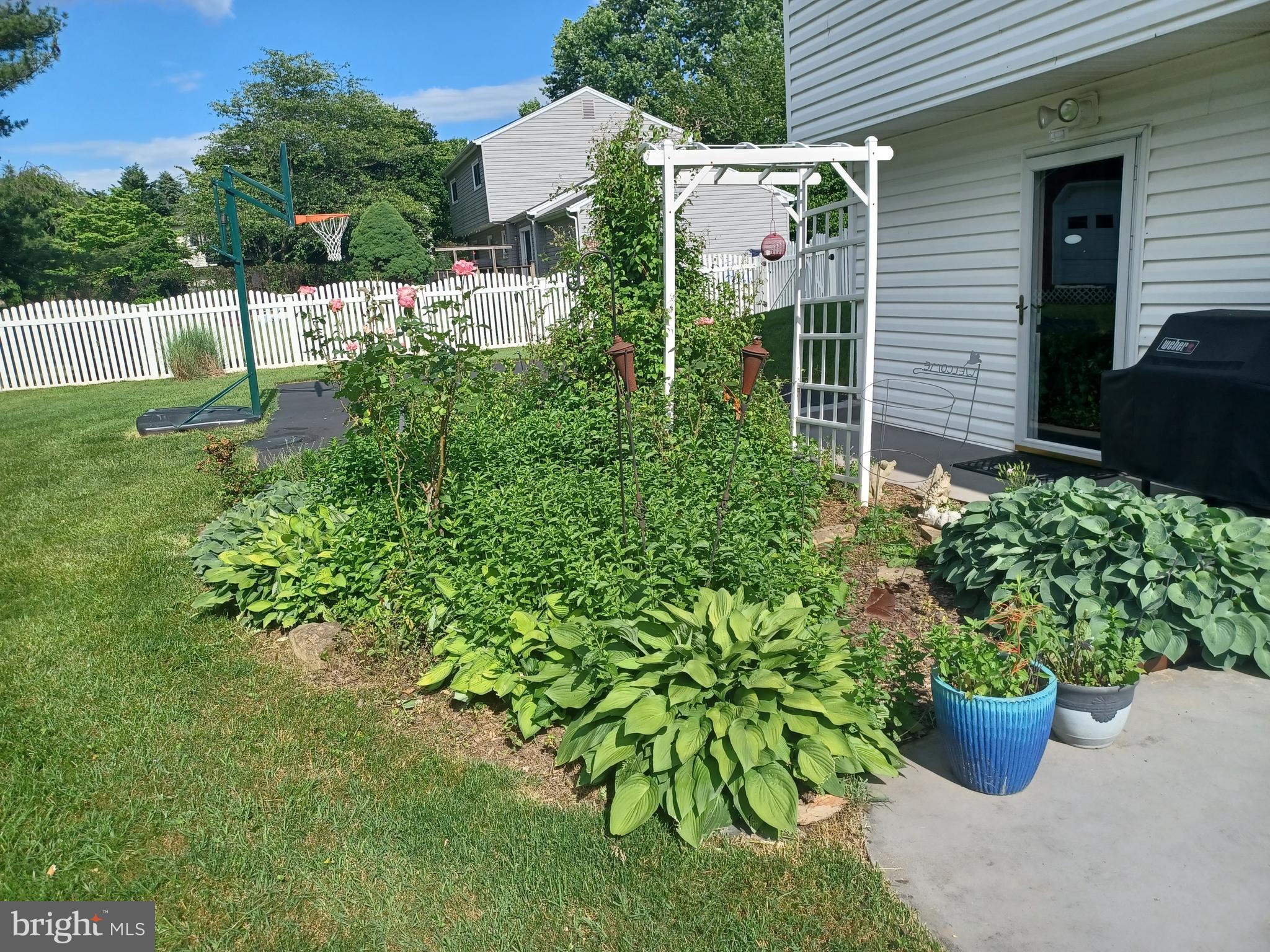 FOUNTAIN VIEW - Residential