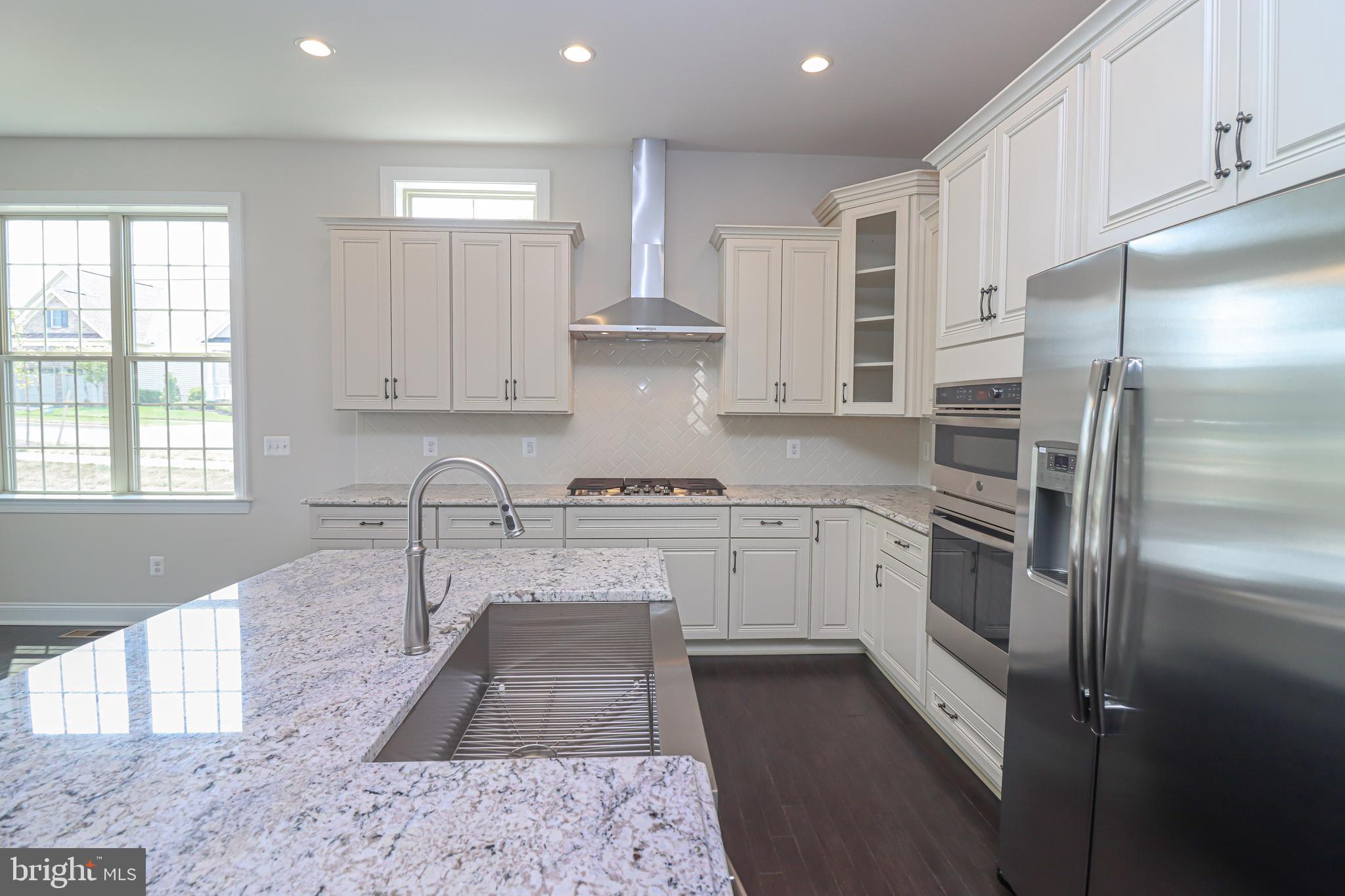 REGENCY AT CREEKSIDE - Residential