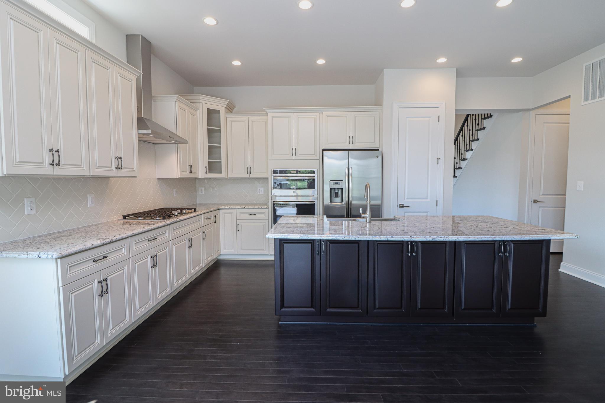 REGENCY AT CREEKSIDE - Residential