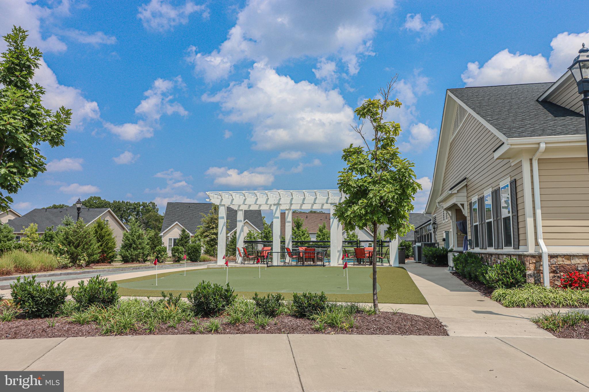 REGENCY AT CREEKSIDE - Residential