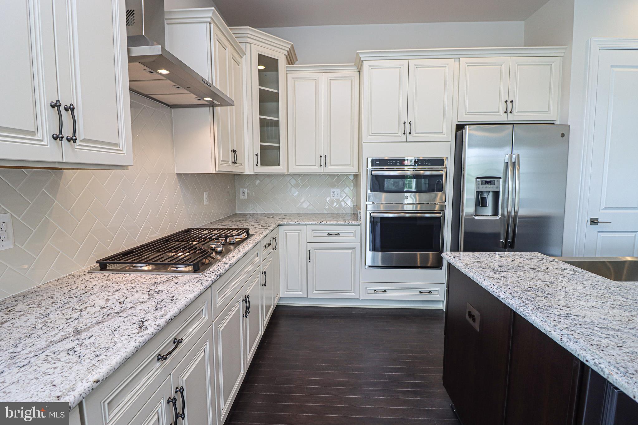 REGENCY AT CREEKSIDE - Residential