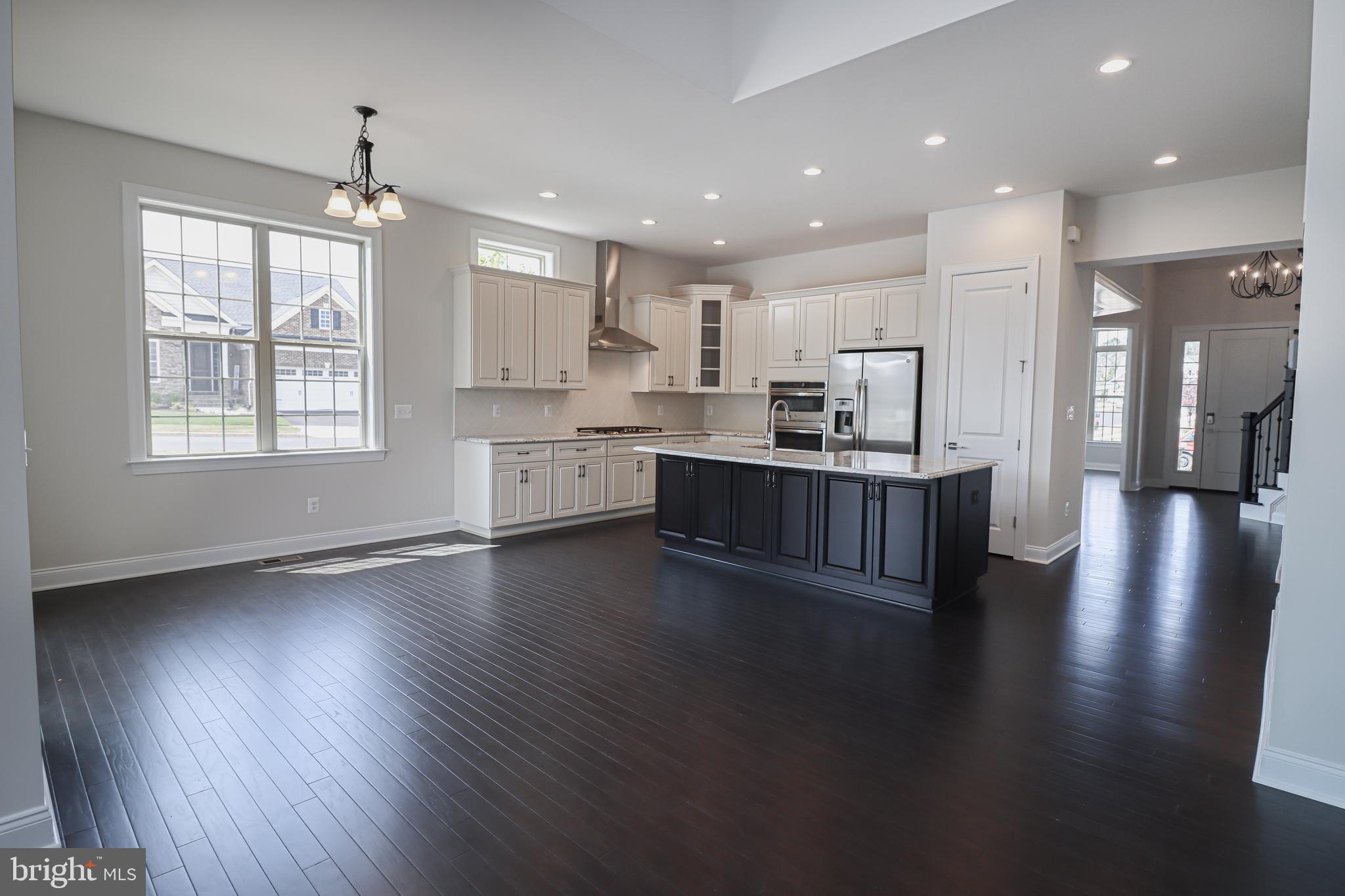 REGENCY AT CREEKSIDE - Residential