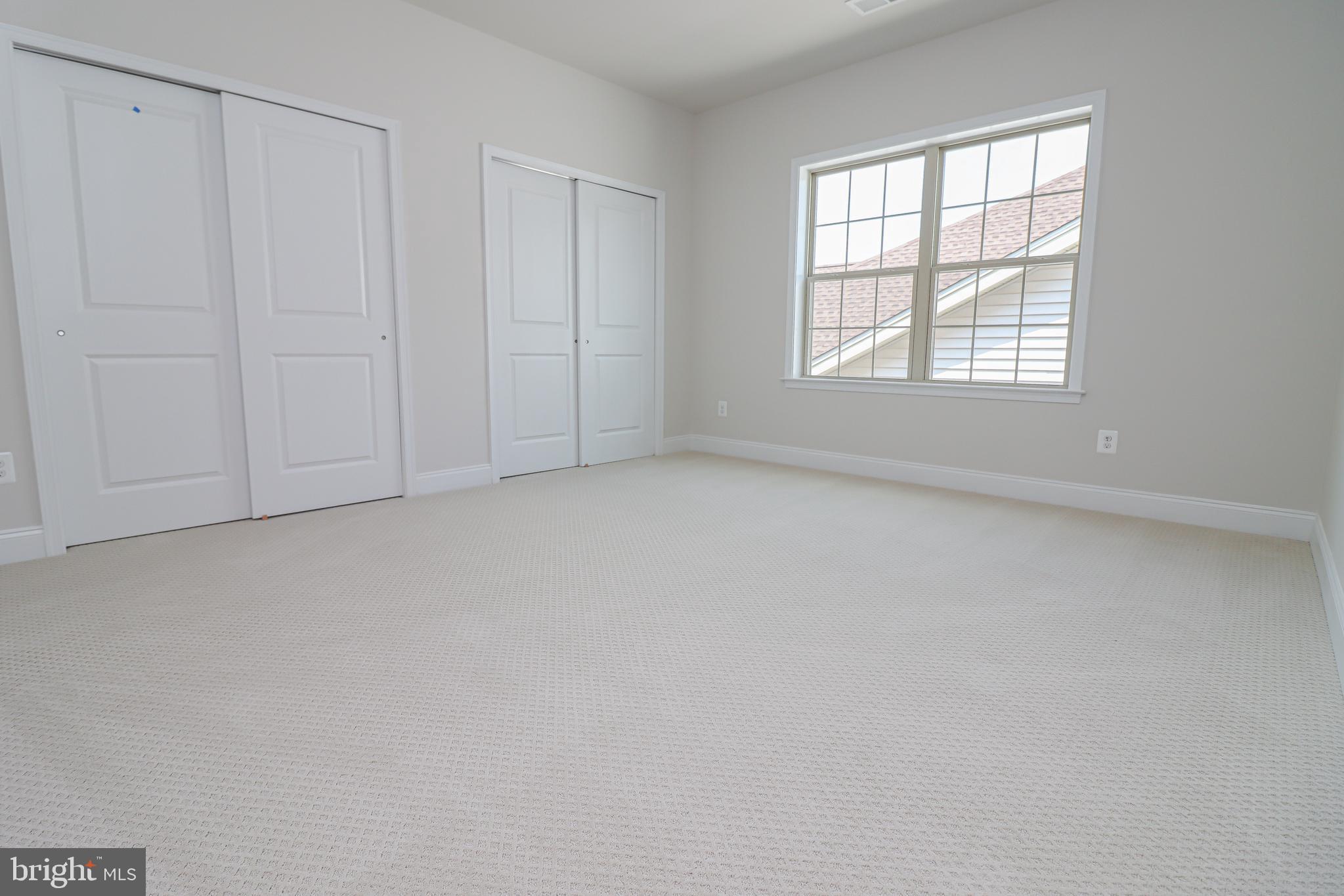 REGENCY AT CREEKSIDE - Residential