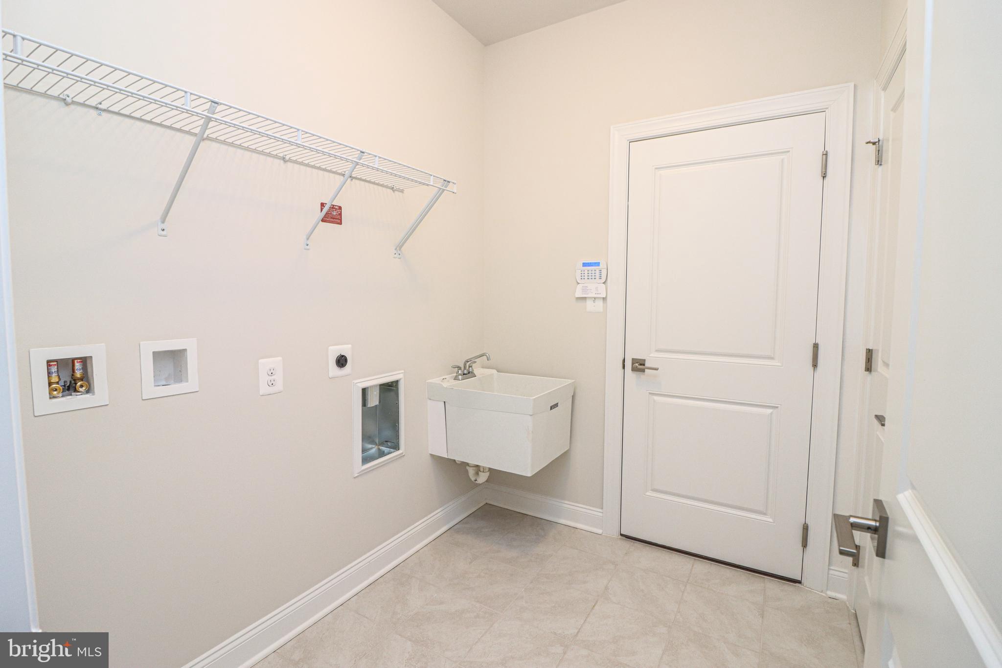 REGENCY AT CREEKSIDE - Residential