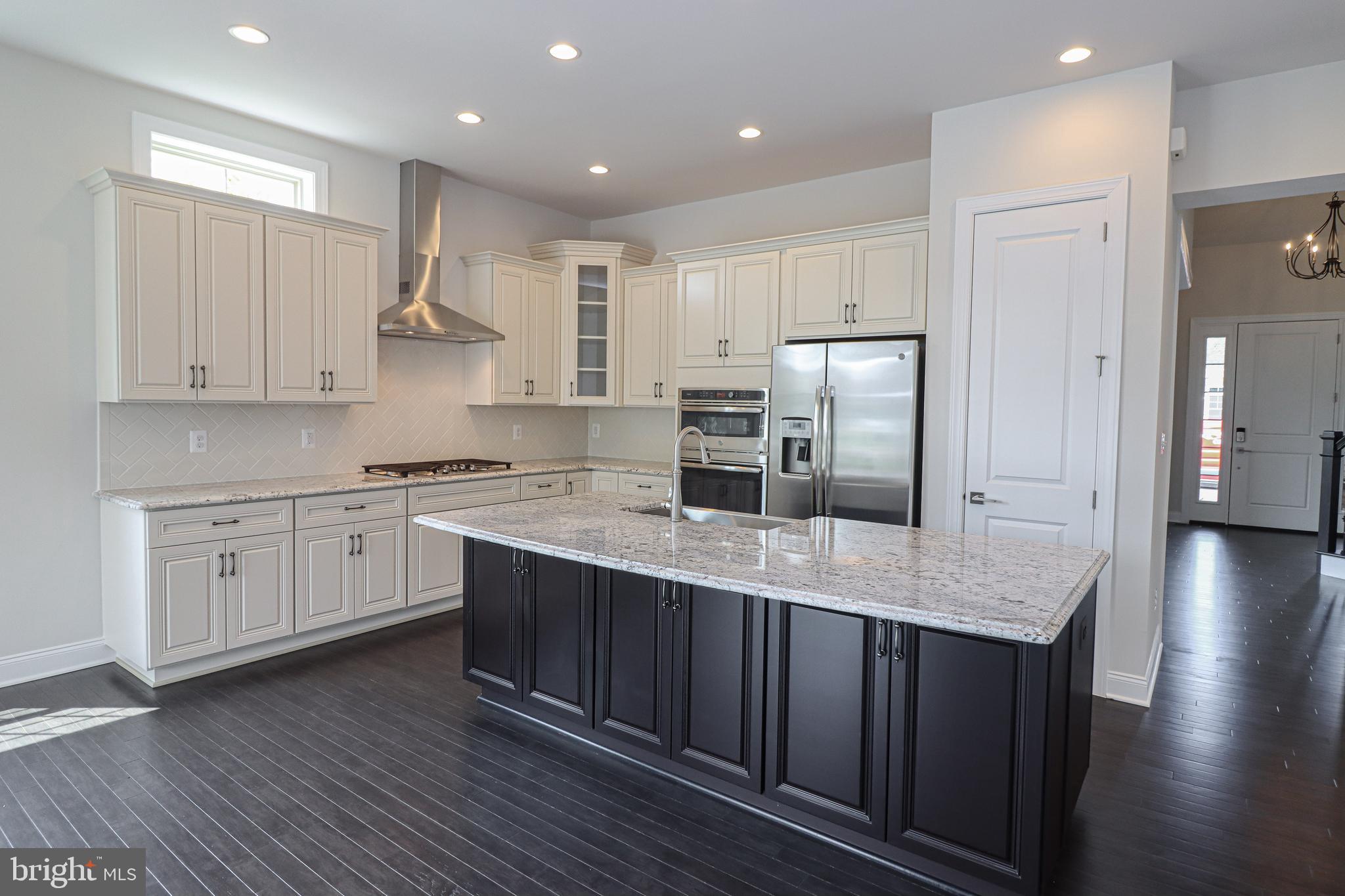 REGENCY AT CREEKSIDE - Residential