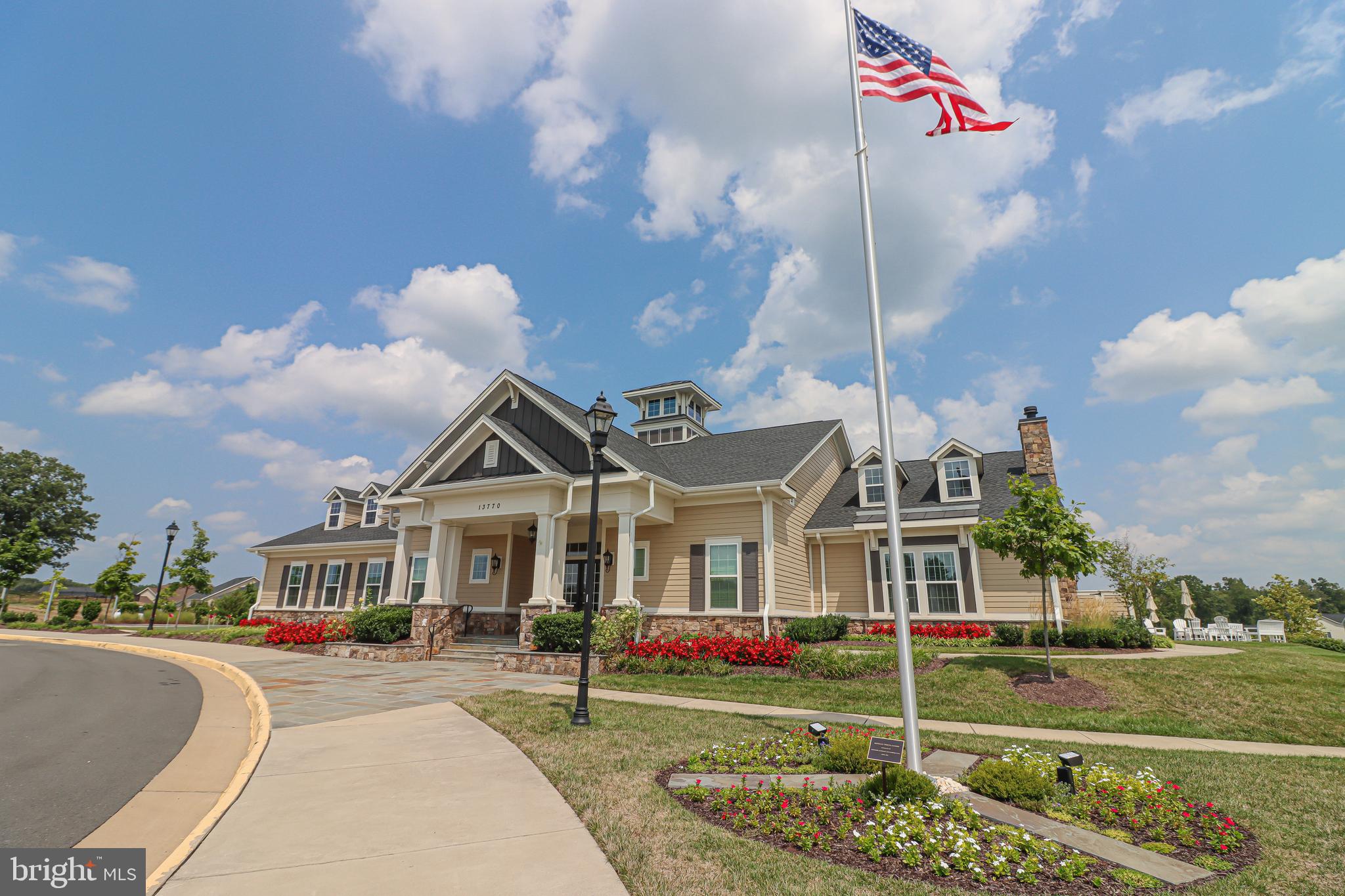 REGENCY AT CREEKSIDE - Residential