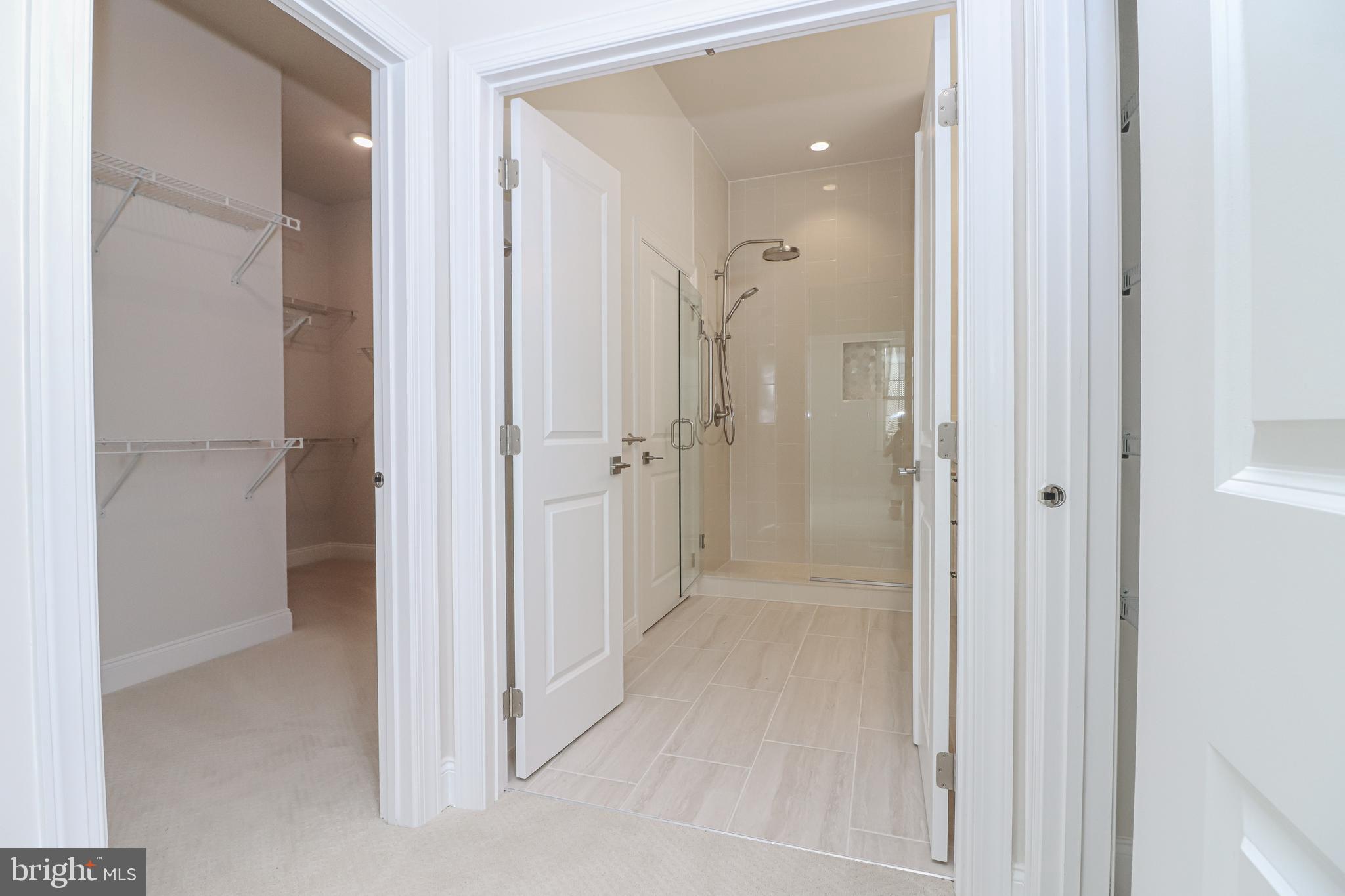 REGENCY AT CREEKSIDE - Residential