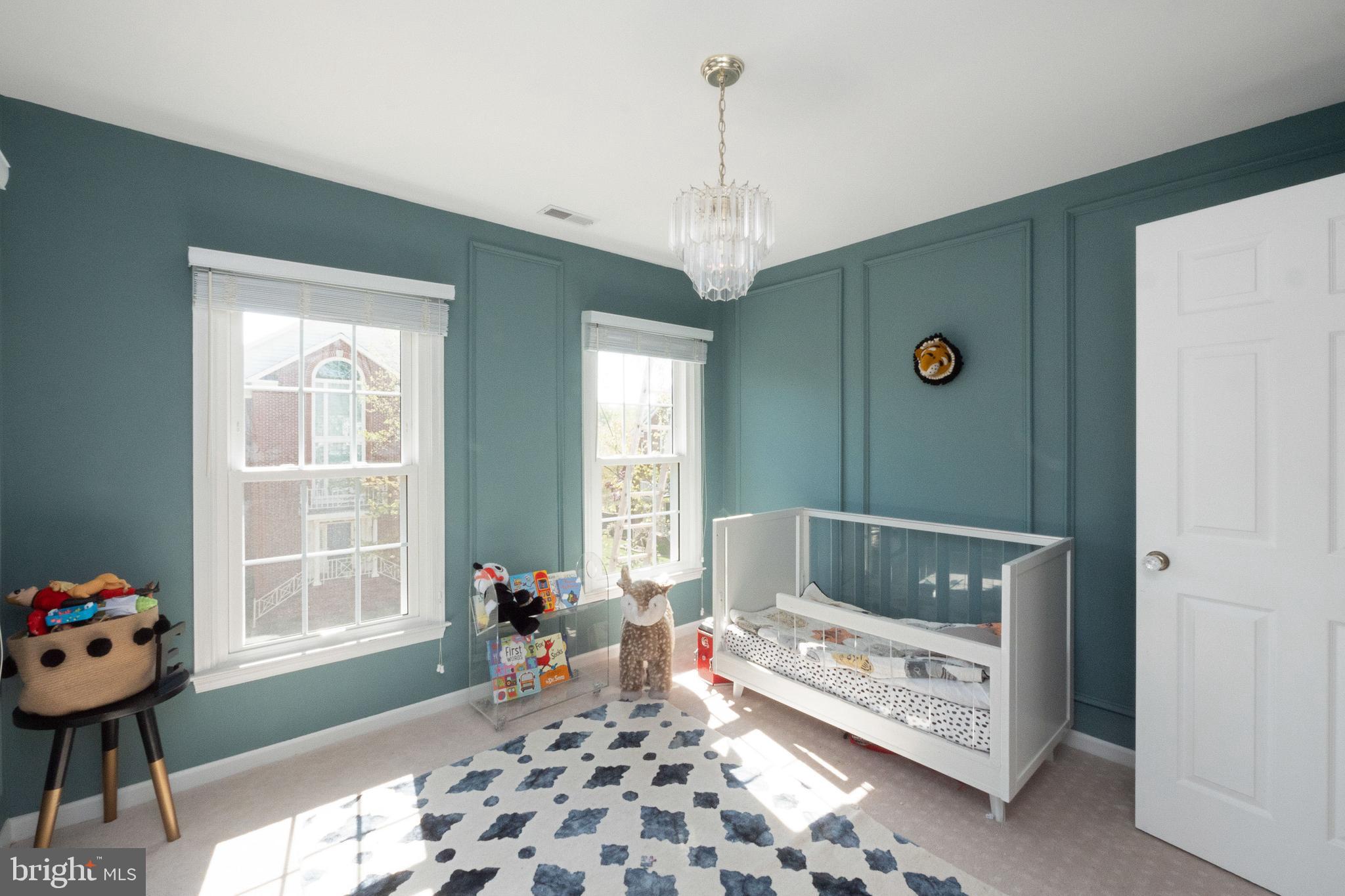 COURTHOUSE SQUARE - Residential