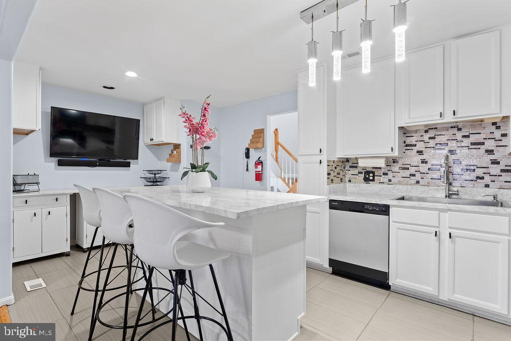 BELMONT AT CARMEL CHURCH - Residential