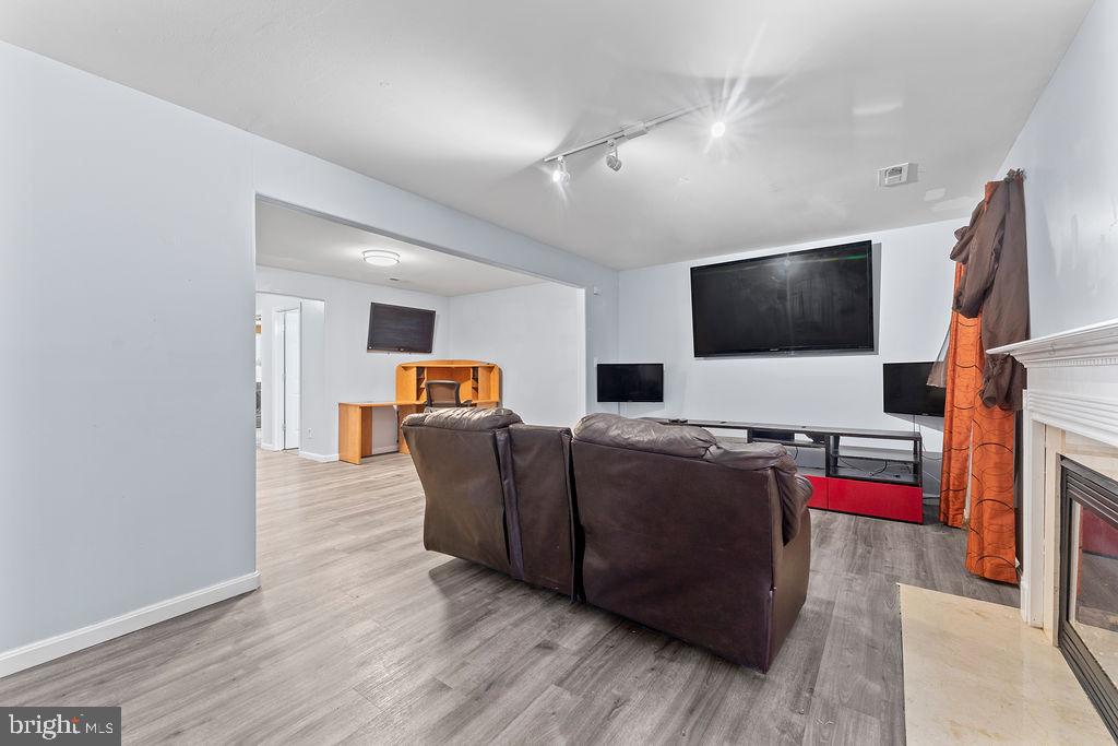 BELMONT AT CARMEL CHURCH - Residential