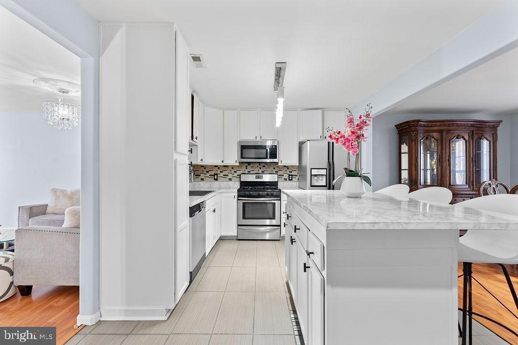 BELMONT AT CARMEL CHURCH - Residential