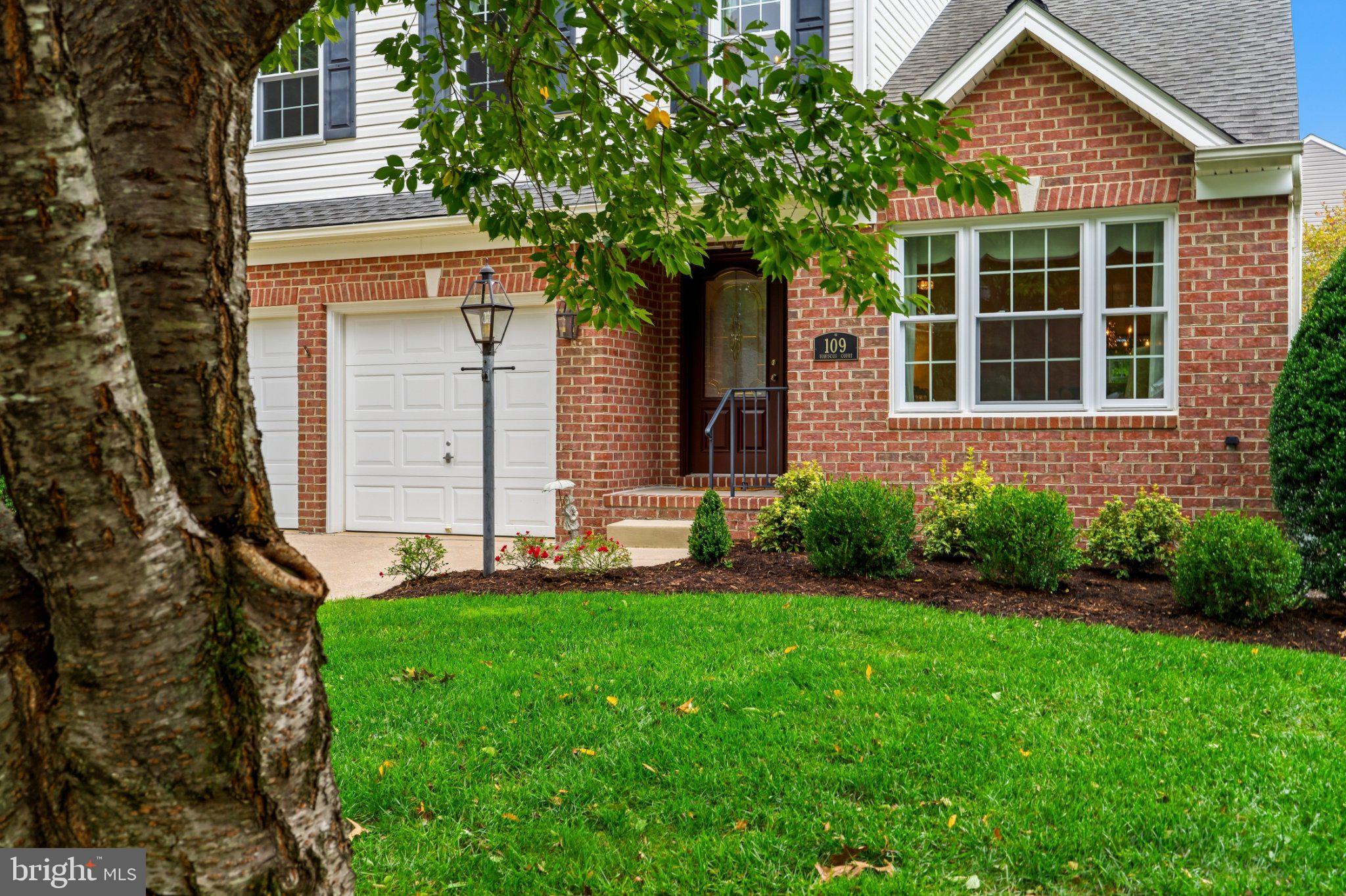 109 HIBISCUS COURT