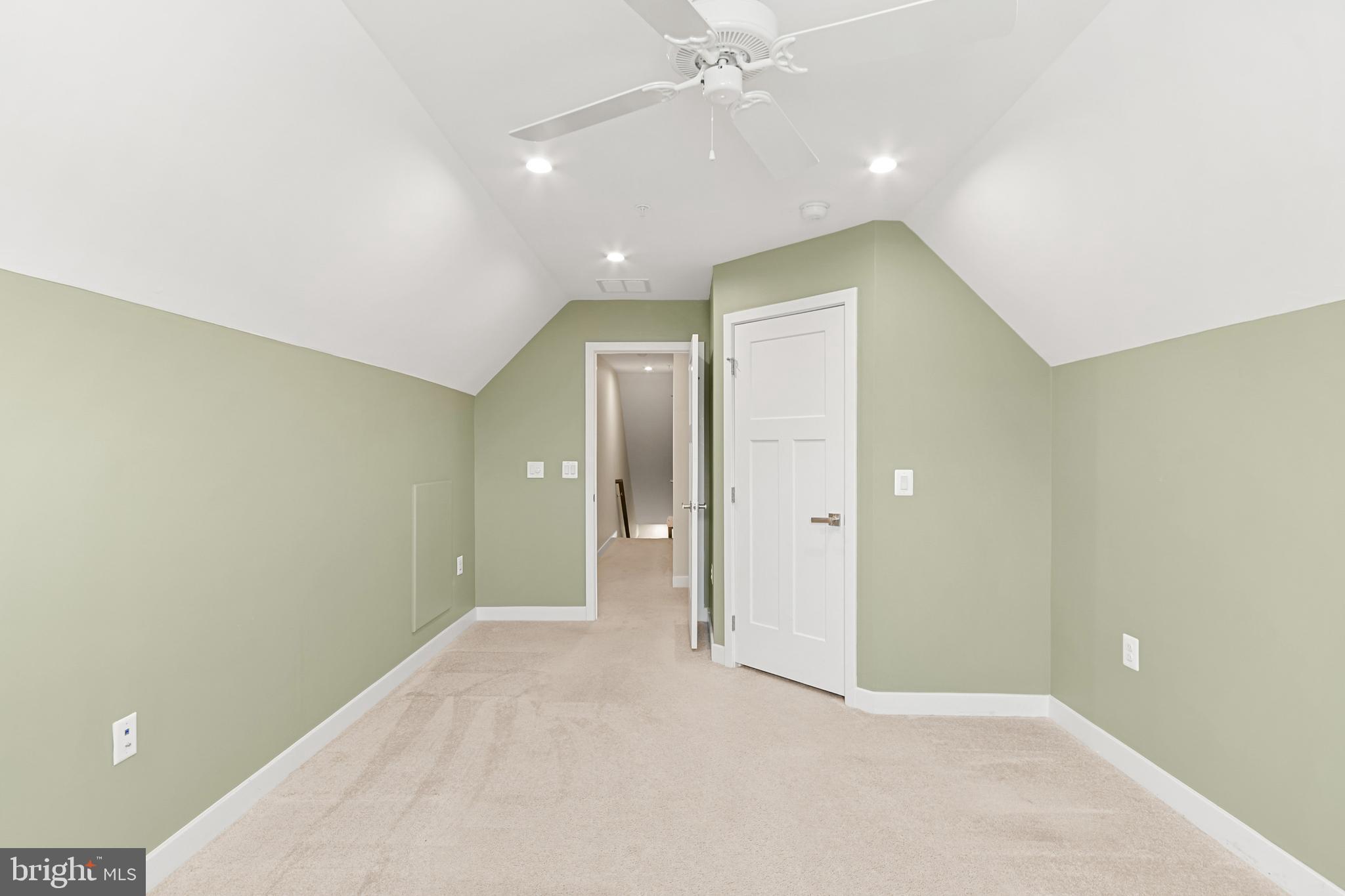 THE WOODLANDS - Residential