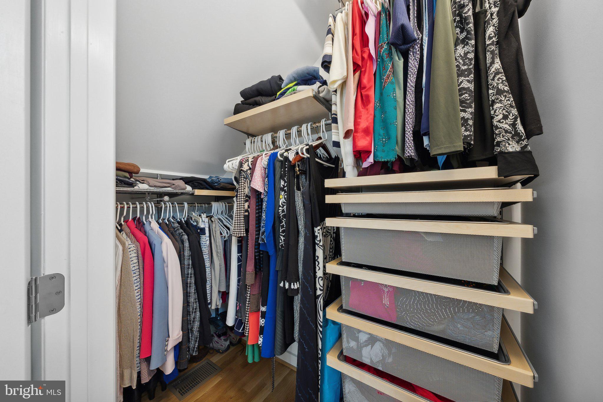 KENT GARDENS - Residential