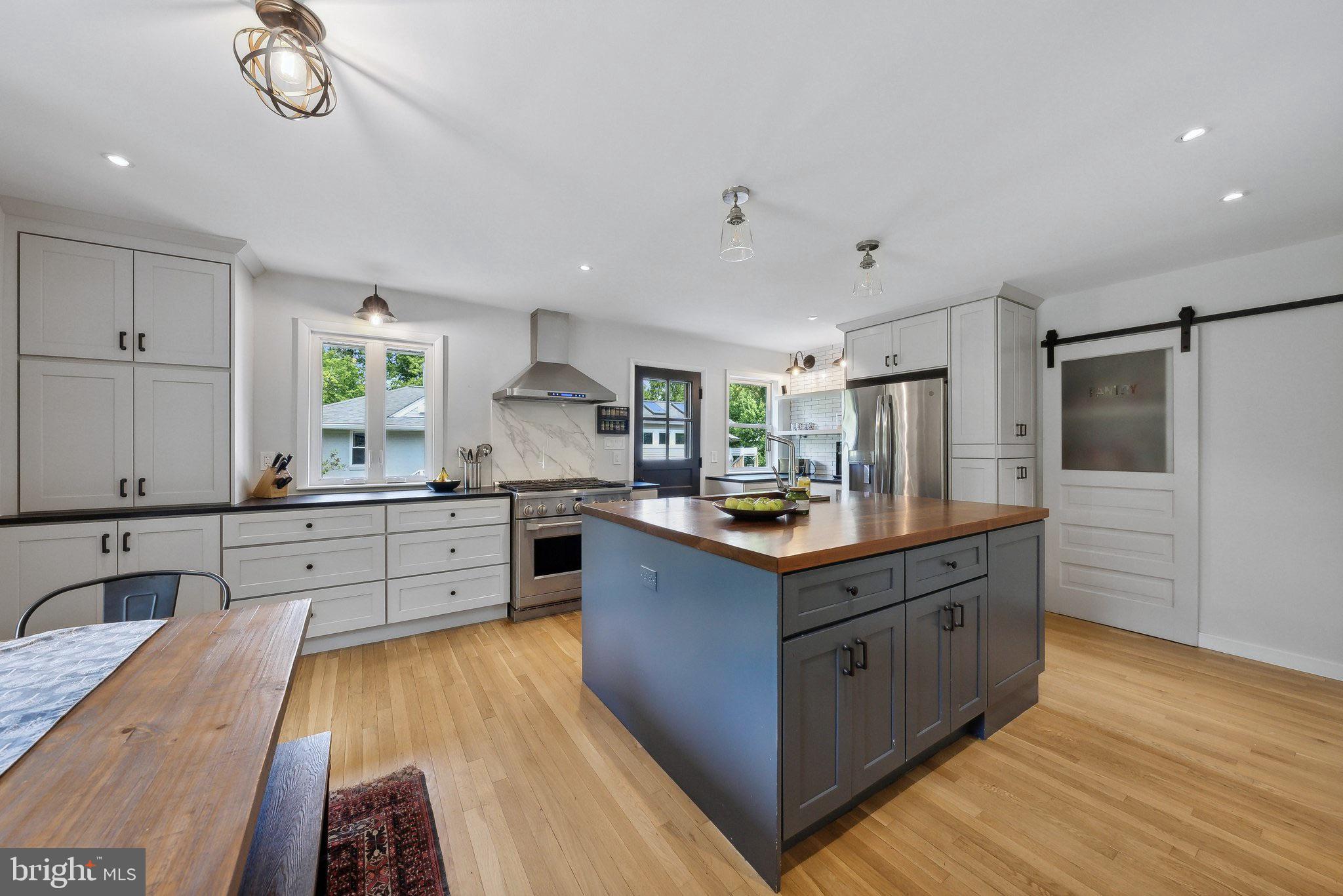 KENT GARDENS - Residential