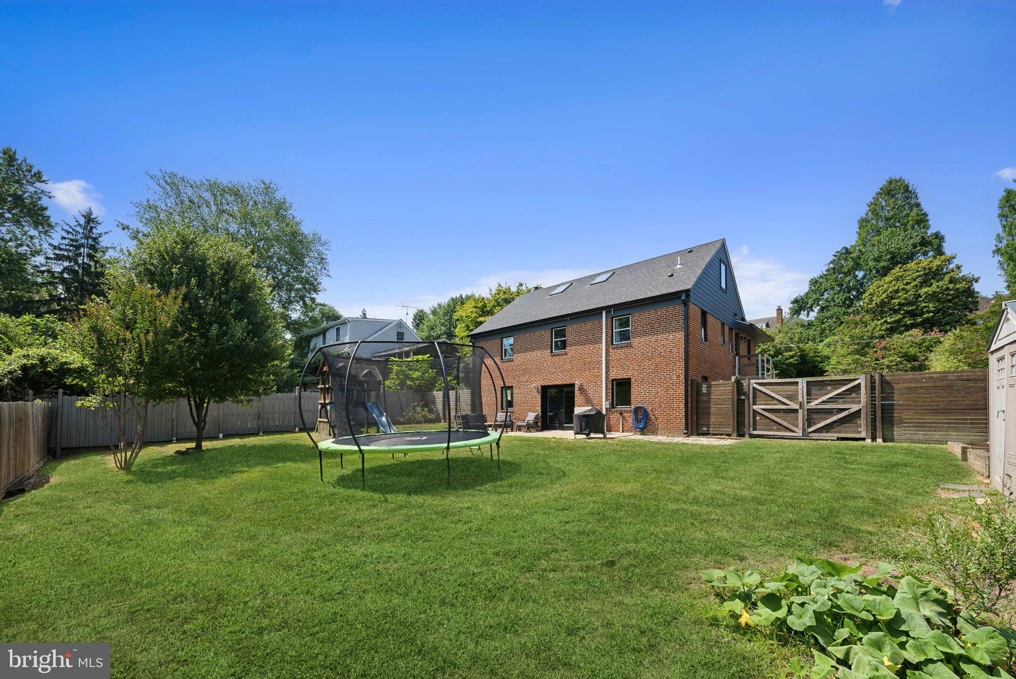 KENT GARDENS - Residential