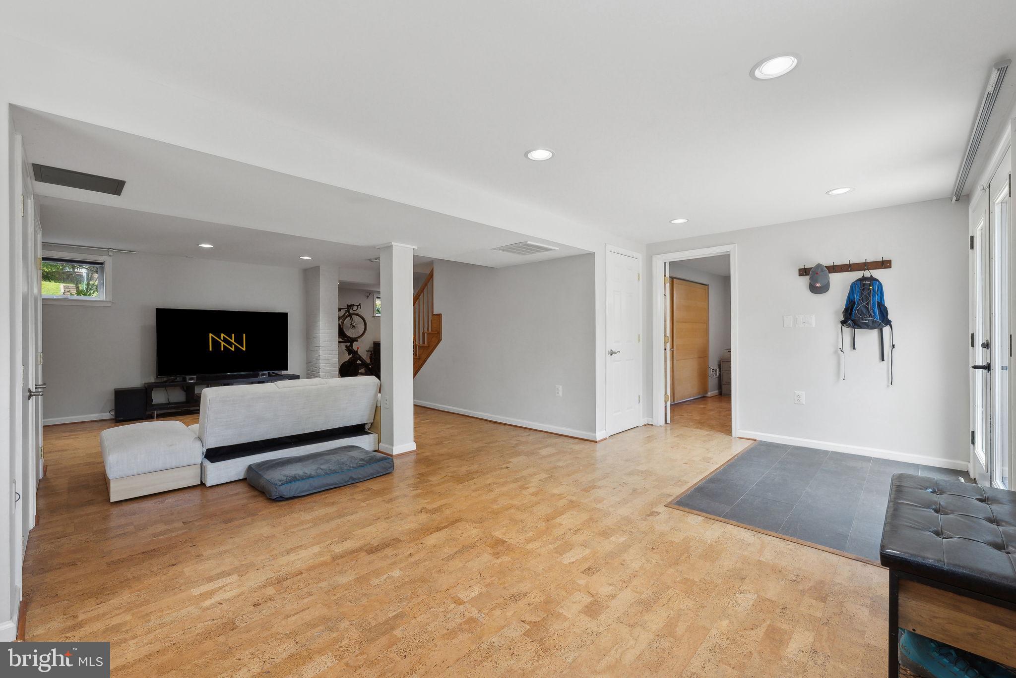 KENT GARDENS - Residential