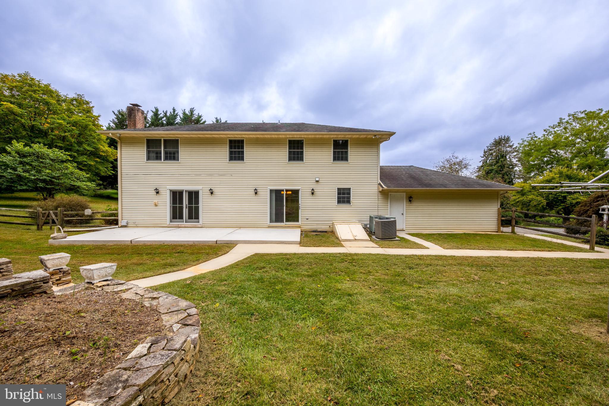 APPLE VALLEY - Residential